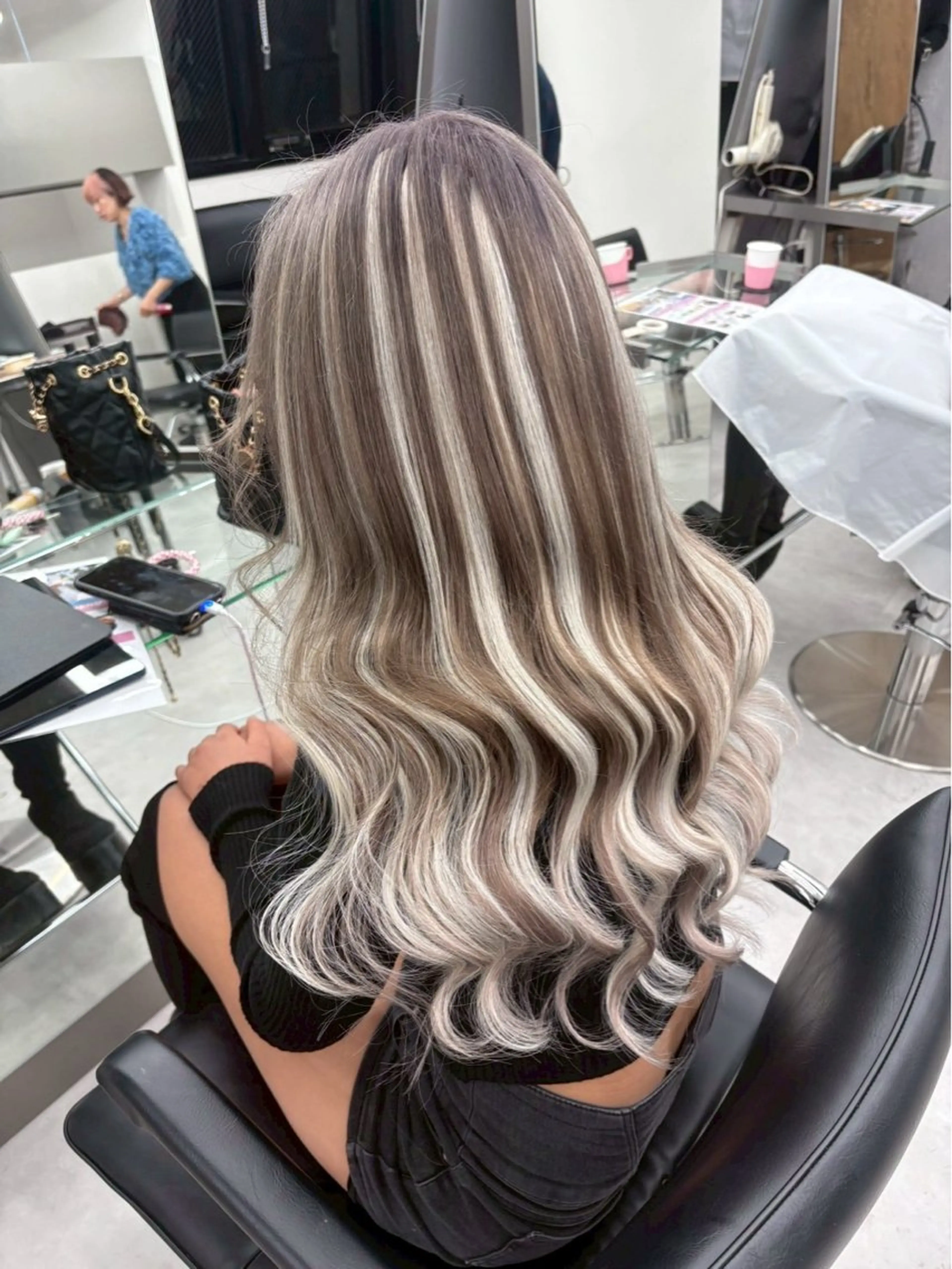 ロング カラー ヘアアレンジ メンズ カット ヘアカラー トリートメント エクステ ヘッドスパ ヘアセット シールエクステ🎀 羽エクステ🌙しぇるのヘアスタイル