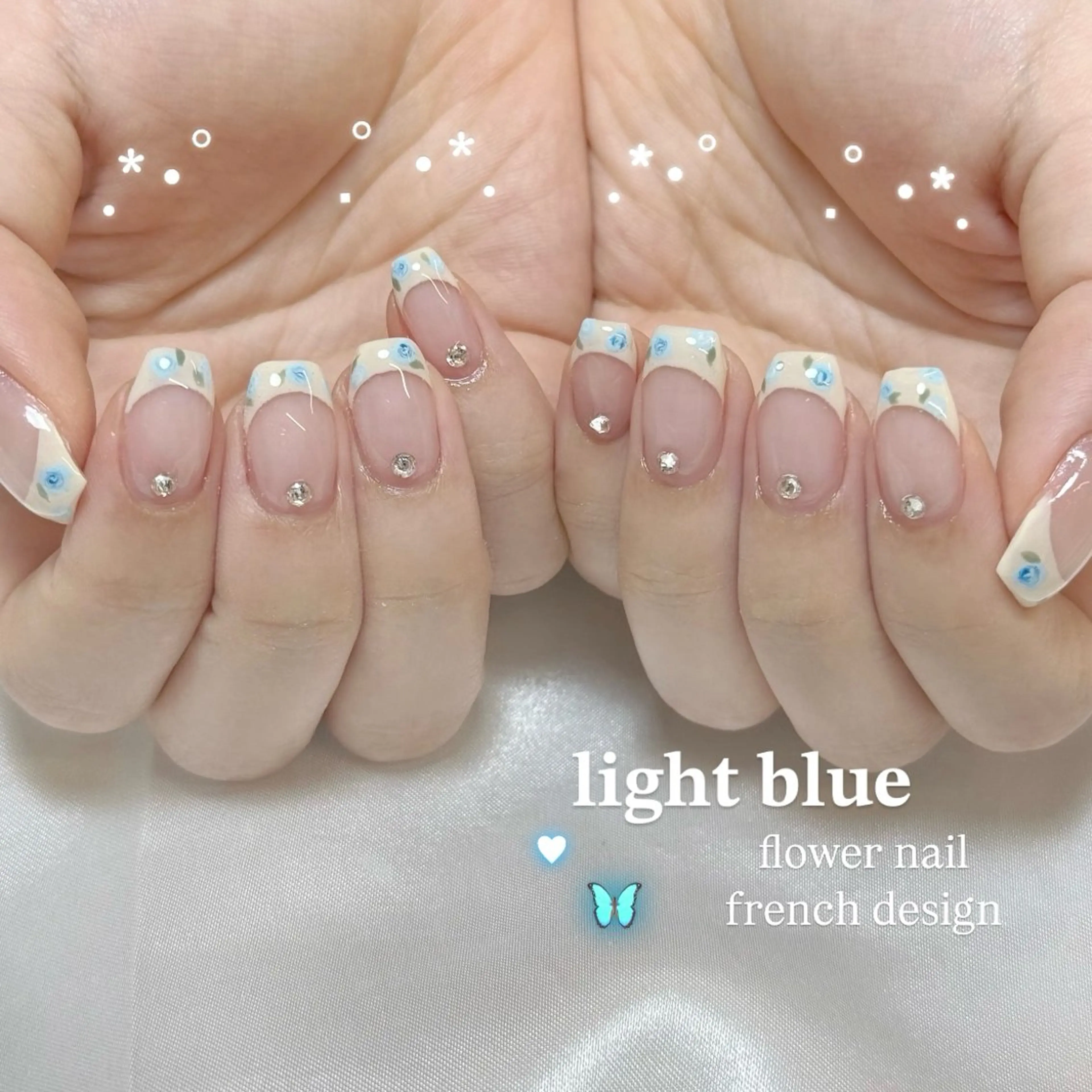 ネイル オーロラネイル ブルー フラッシュネイル フットネイル フレンチネイル ハンドネイル fein. miku🎀🍼のネイルデザイン