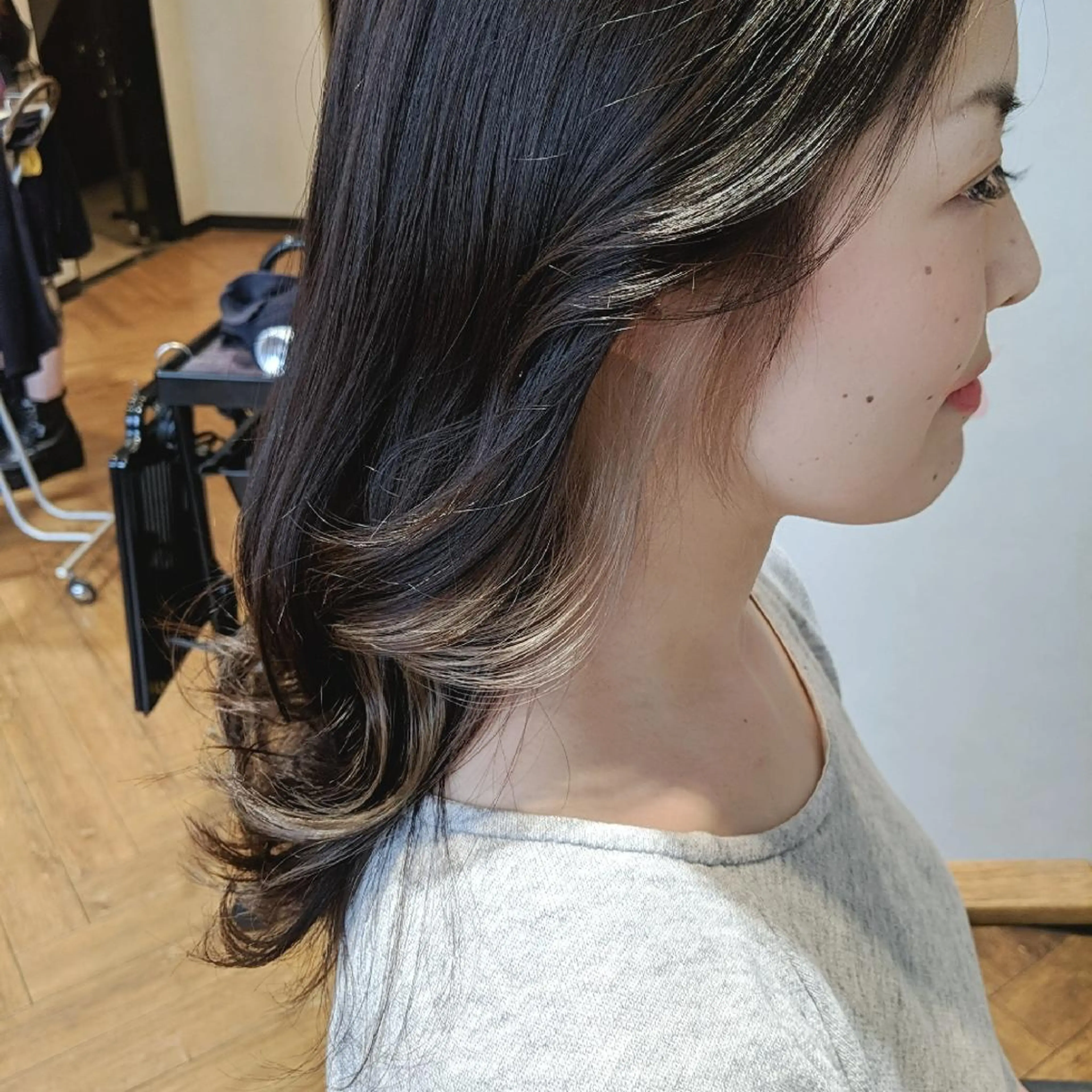 ロング カラー インナーカラー PRIVATE SALON EYES所属・EYES リアのマツエク・マツパデザイン