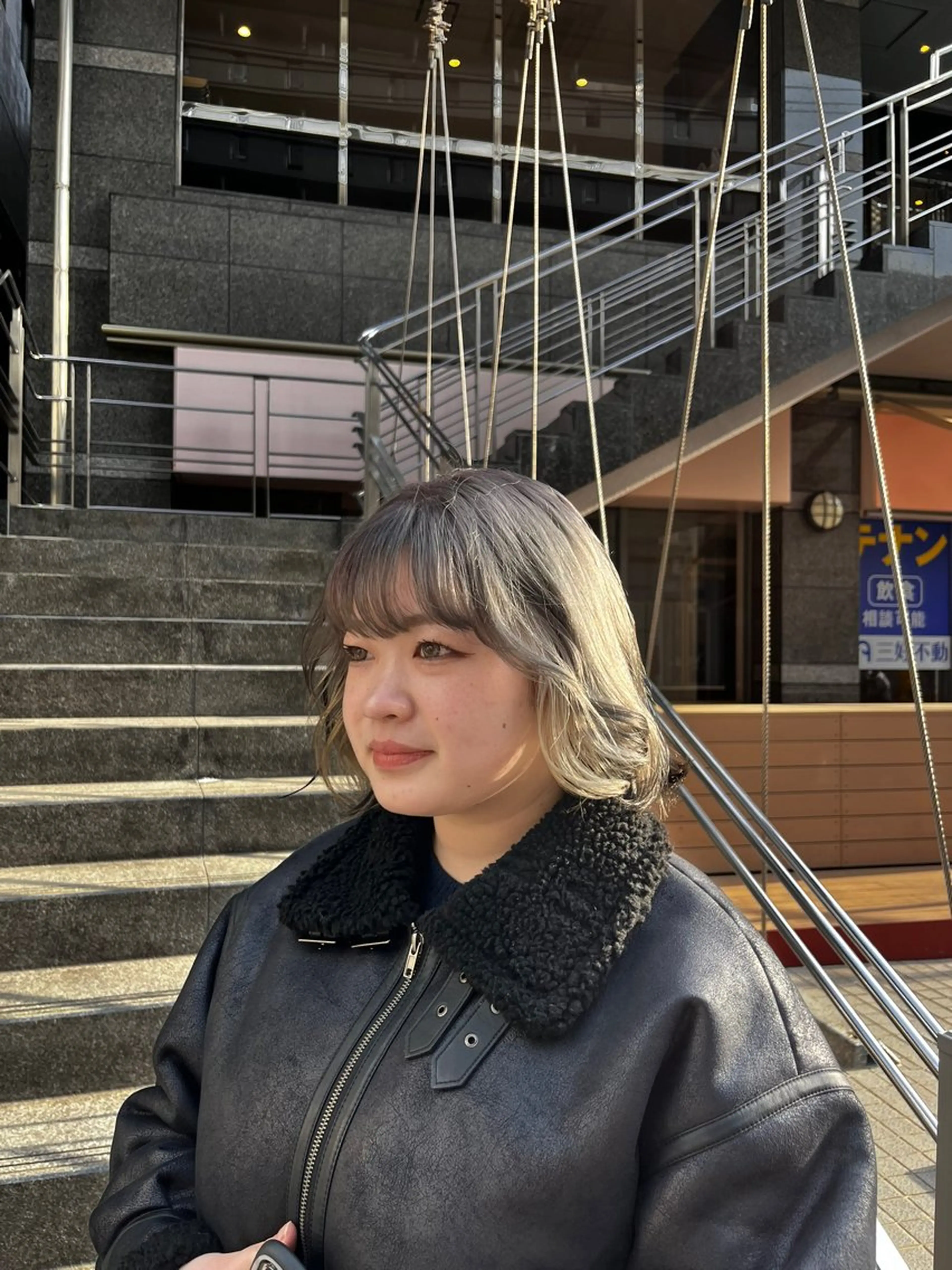 ミディアム カラー 透明感カラー イヤリングカラー グレージュ 幾留 蓉子のヘアスタイル