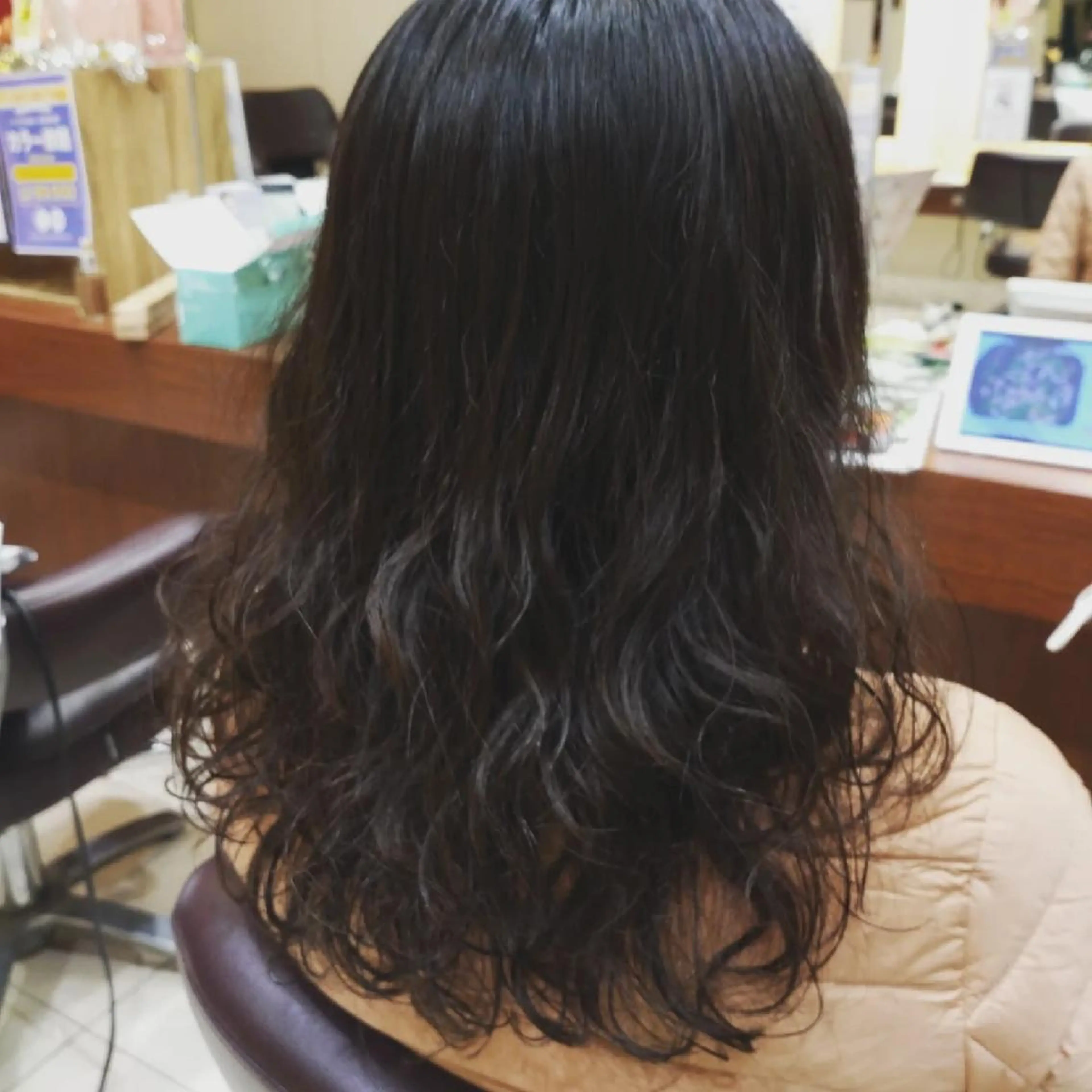 セミロング セミロングパーマ ロシェヘアワークス柏所属・-   TAIKI   のヘアスタイル