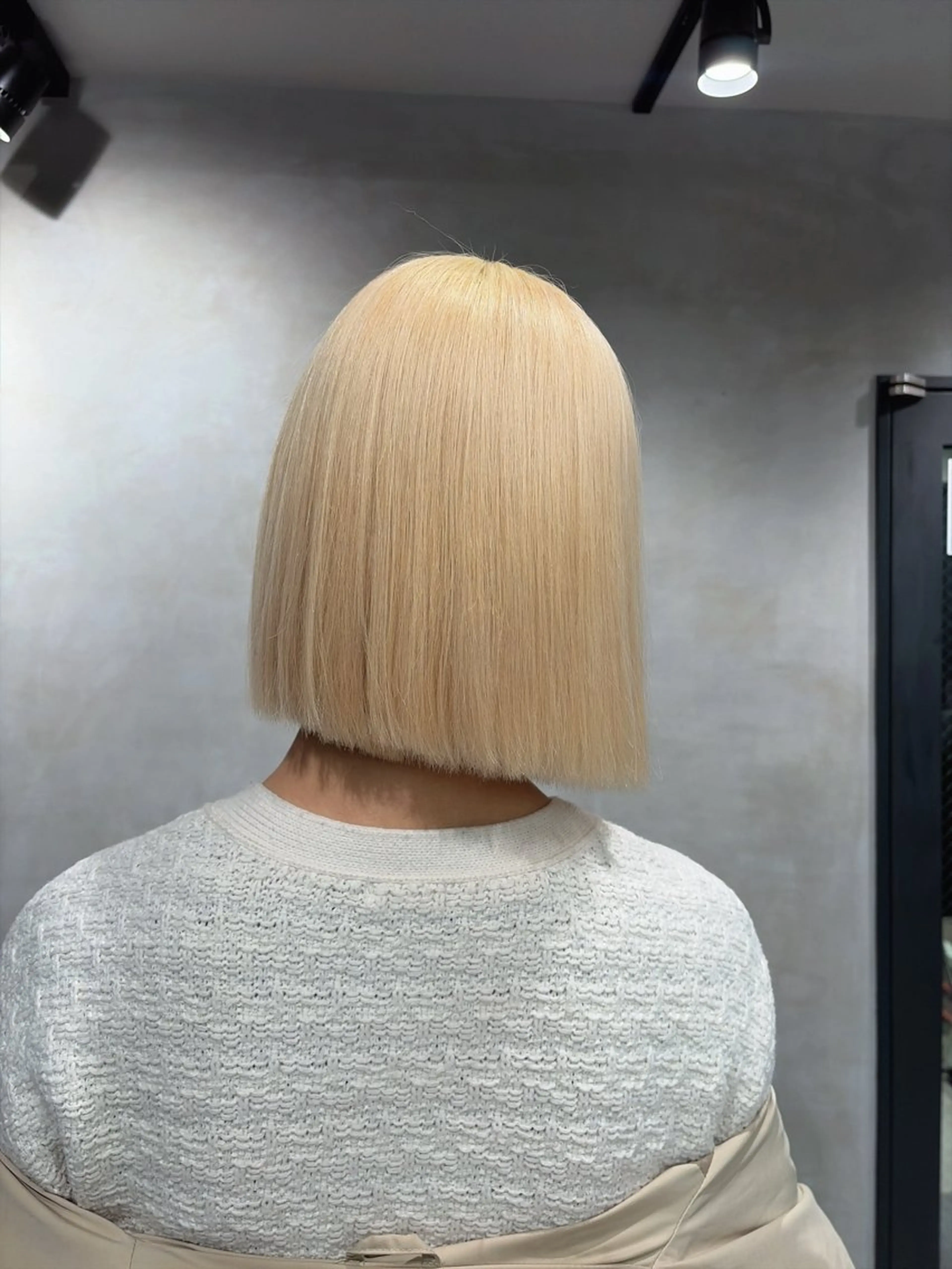 ショート カラー 抜きっぱなしブロンド ブリーチ✨/似合わせ カラー💖/Yuzuのヘアスタイル