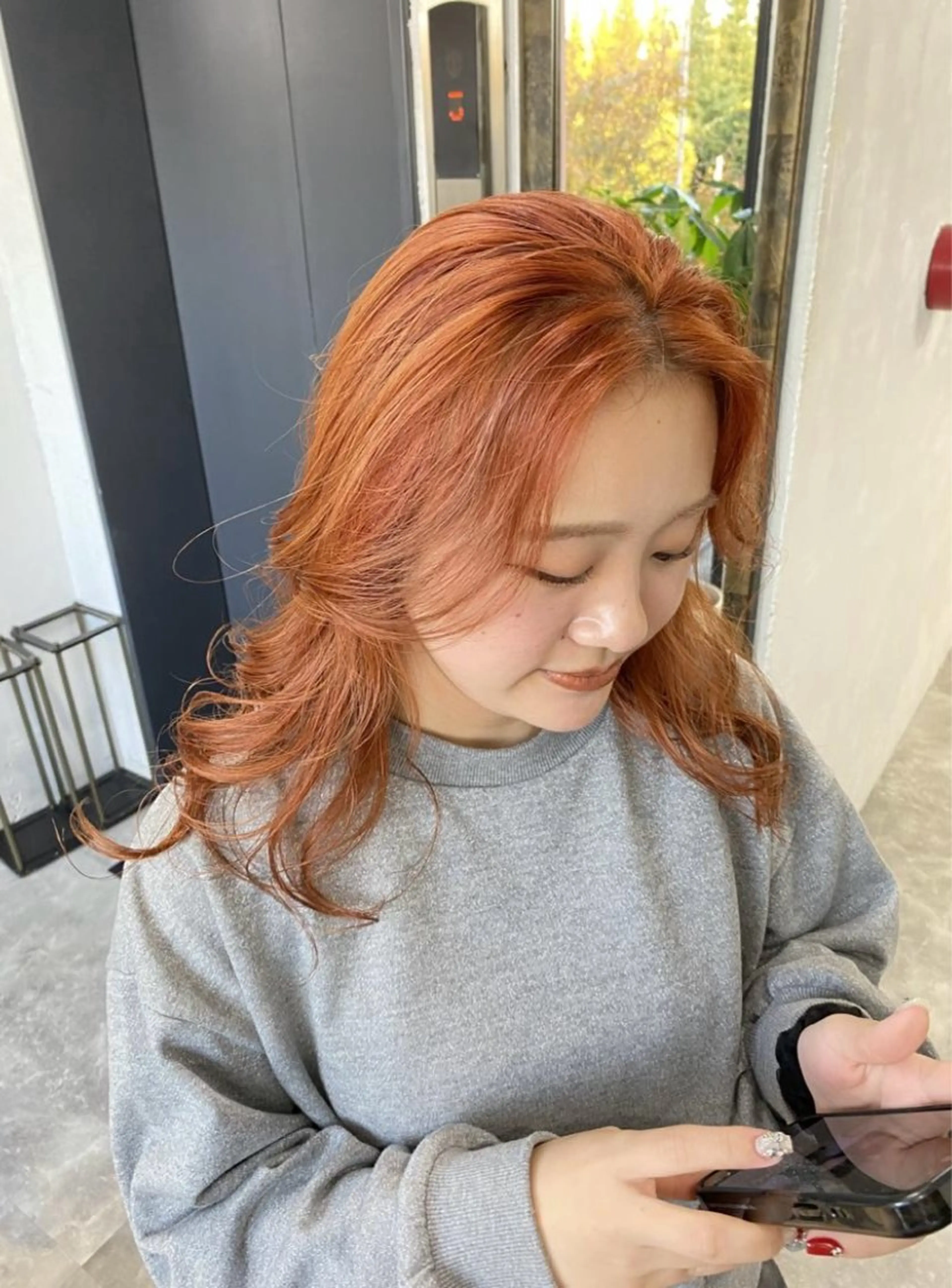 セミロング カラー 髪質改善/ハイトーン MOLAのヘアスタイル