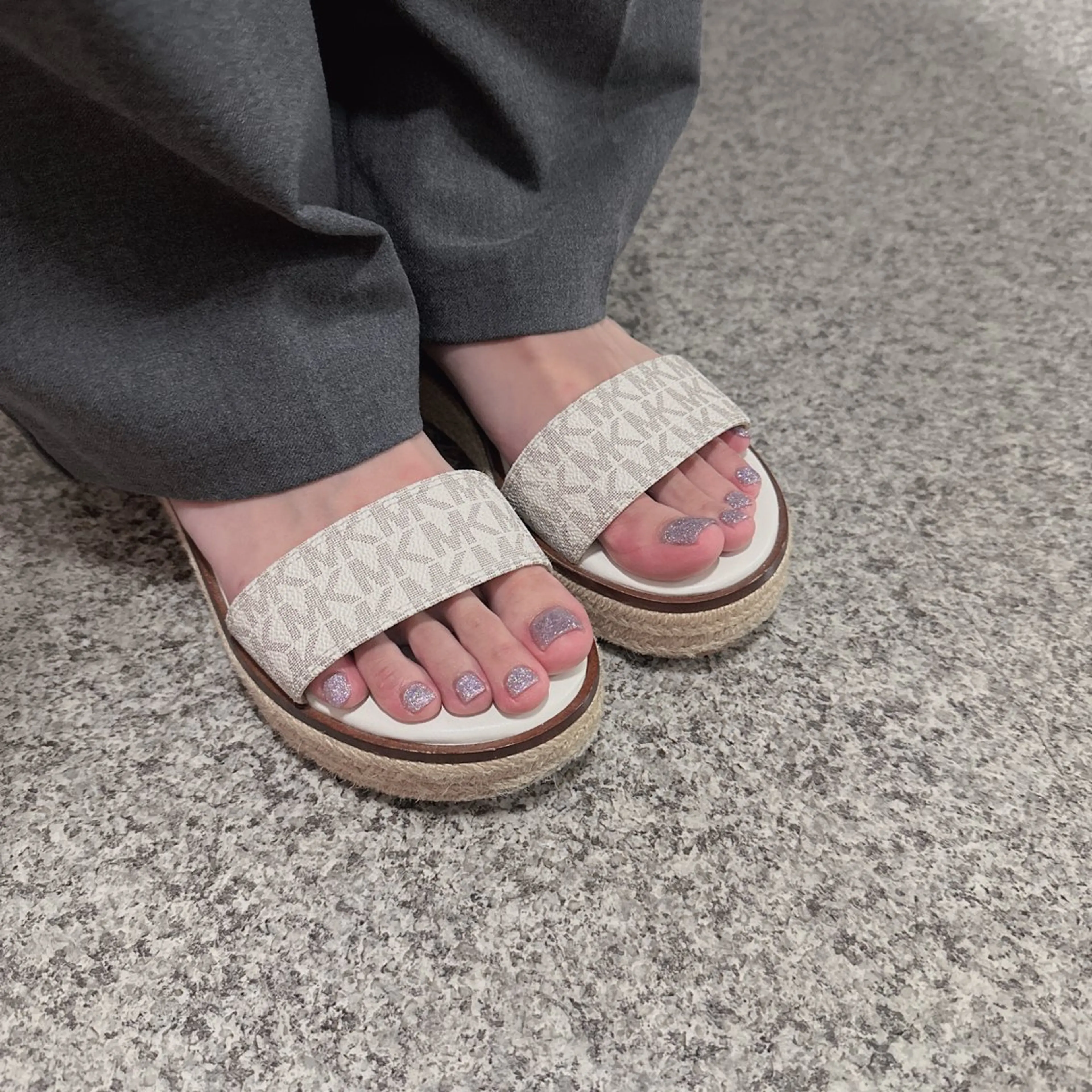 ネイル ハンドネイル Momo🍑 【パラジェル取扱店】のネイルデザイン