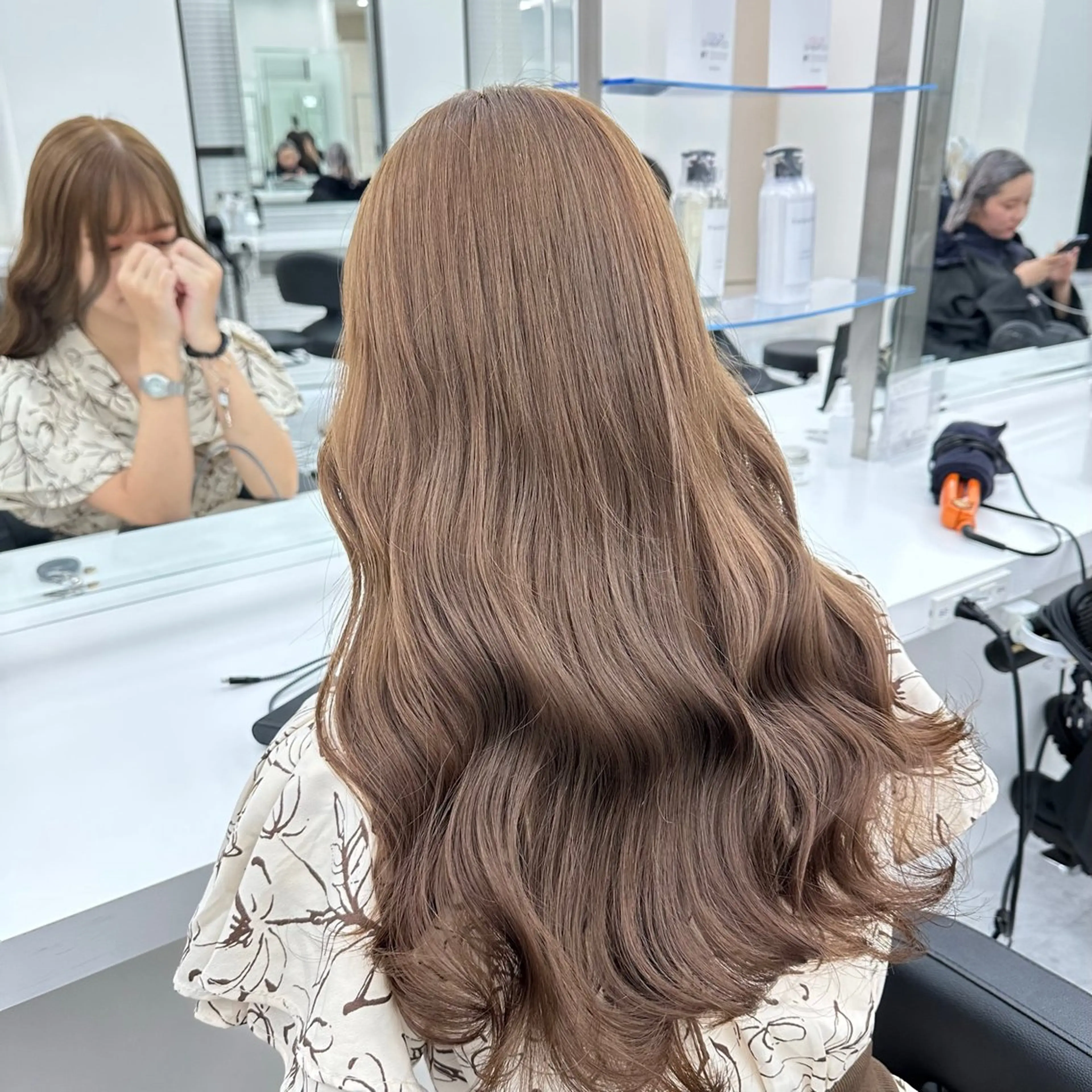 ロング カラー ダブルカラー 韓国レイヤーKYONのヘアスタイル