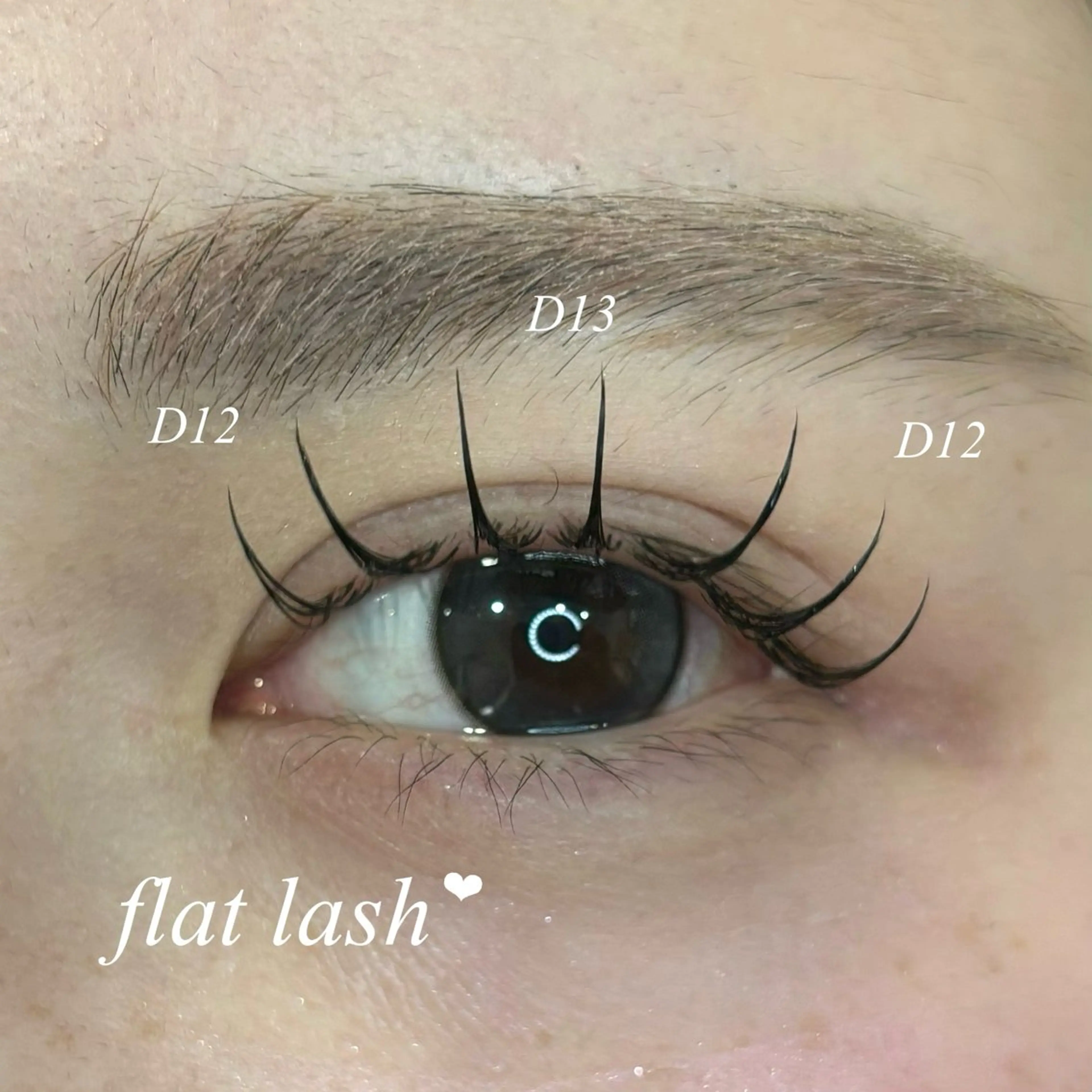 マツエク・マツパ フラットラッシュ マツエク 𝗲𝗶𝗴𝗵𝘁 rika ♡のマツエク・マツパデザイン