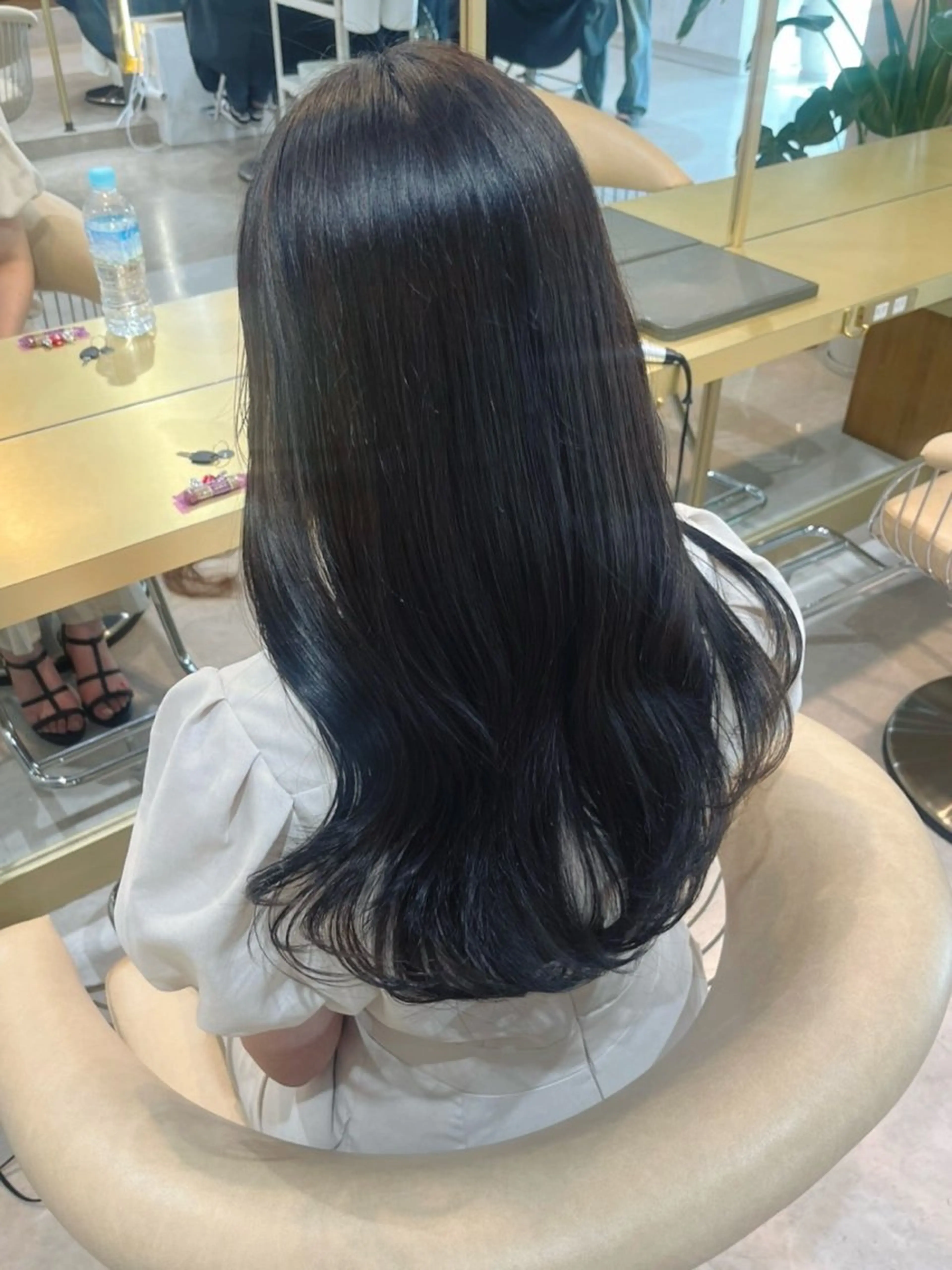 ロング カラー moeka レイヤー /艶カラー/韓国のヘアスタイル