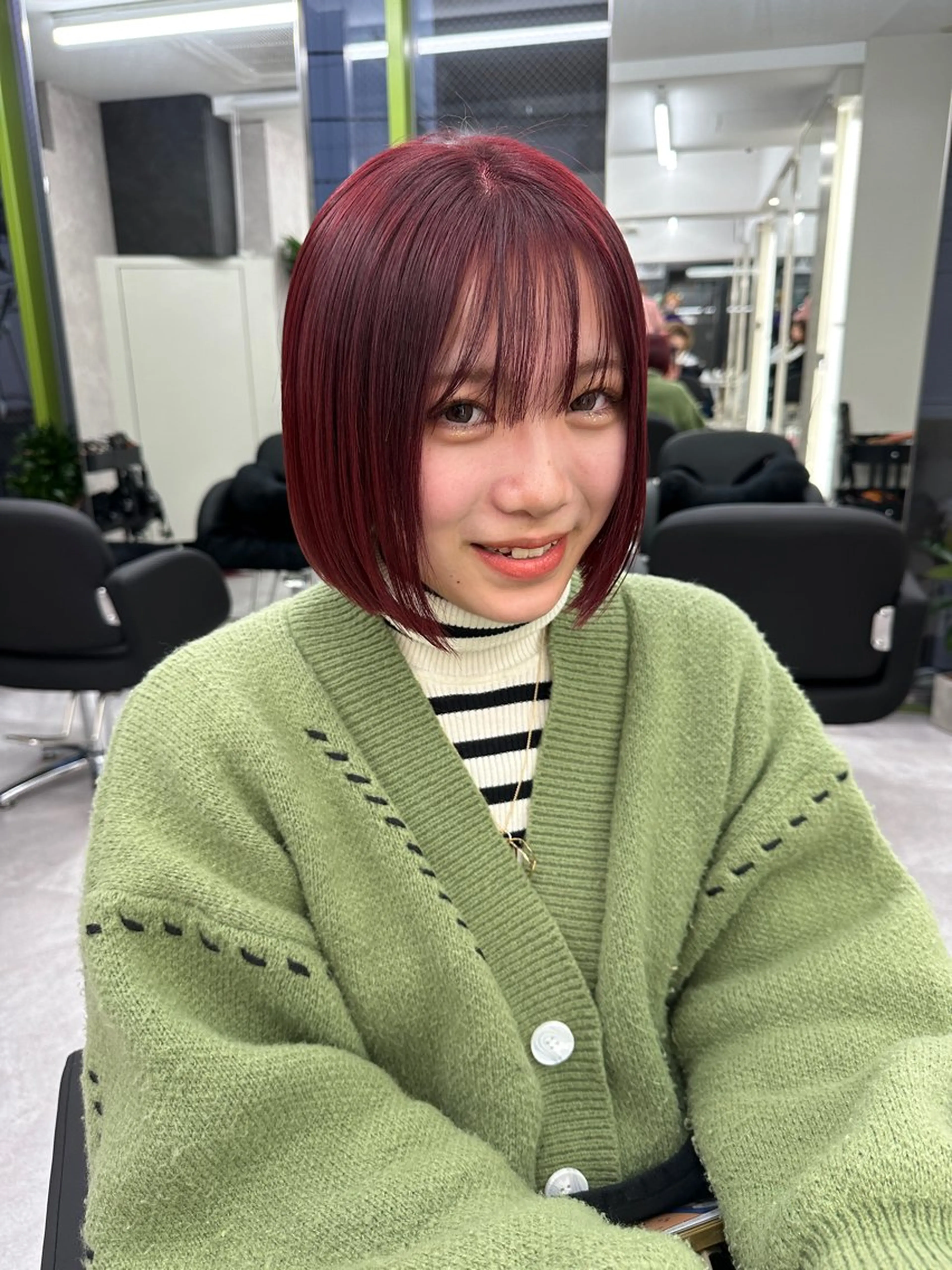 ショート カラー ショートボブ ハイトーンカラー ボブ ショートヘア 似合わせスタイル 岡田勇哉のヘアスタイル