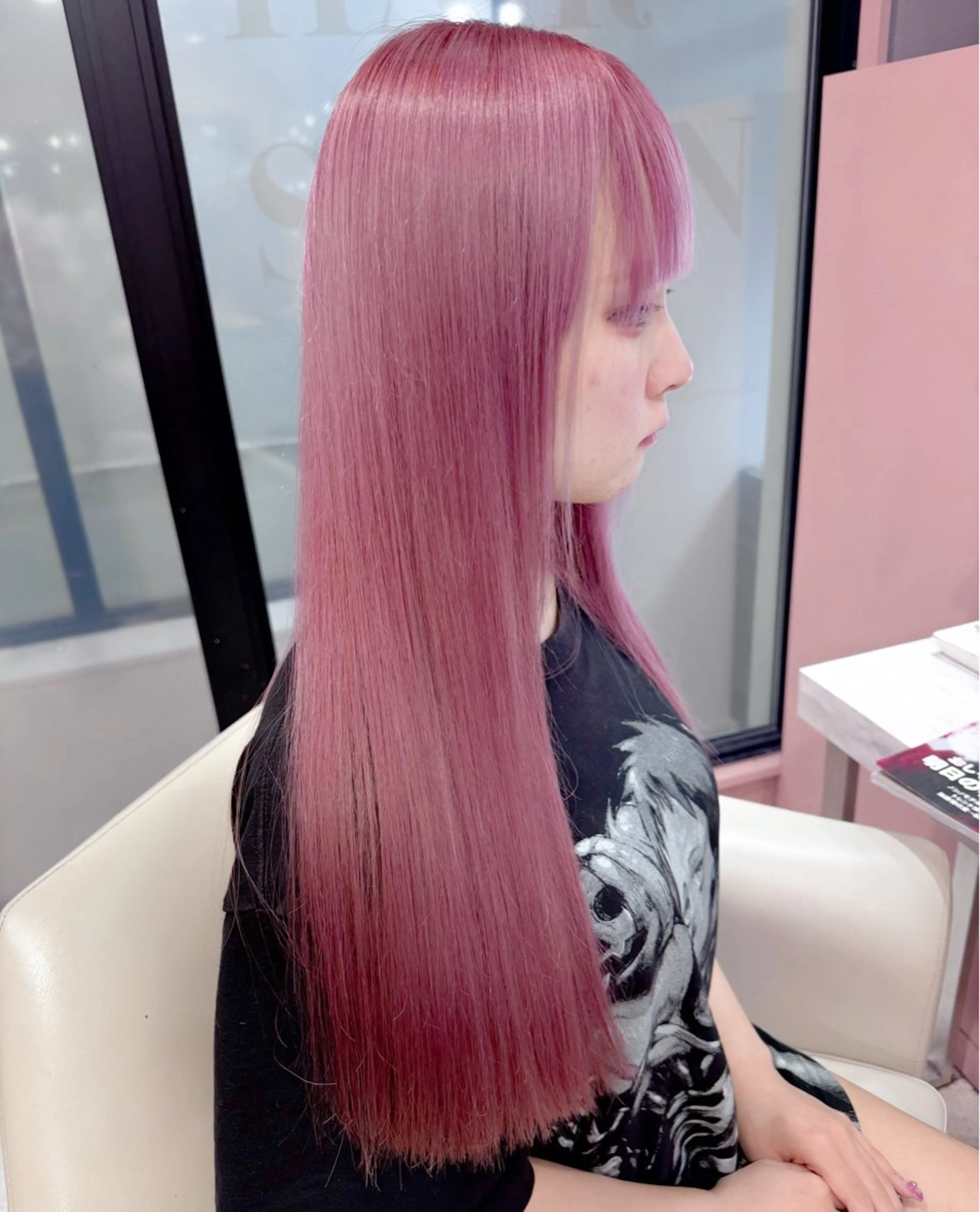 ロング カラー カシス ハイトーンカラー インナーカラー 韓国風カラー ラベンダーカラー ヘアカラー Chérie所属・Chérie 渋谷/カラーサロンのヘアスタイル