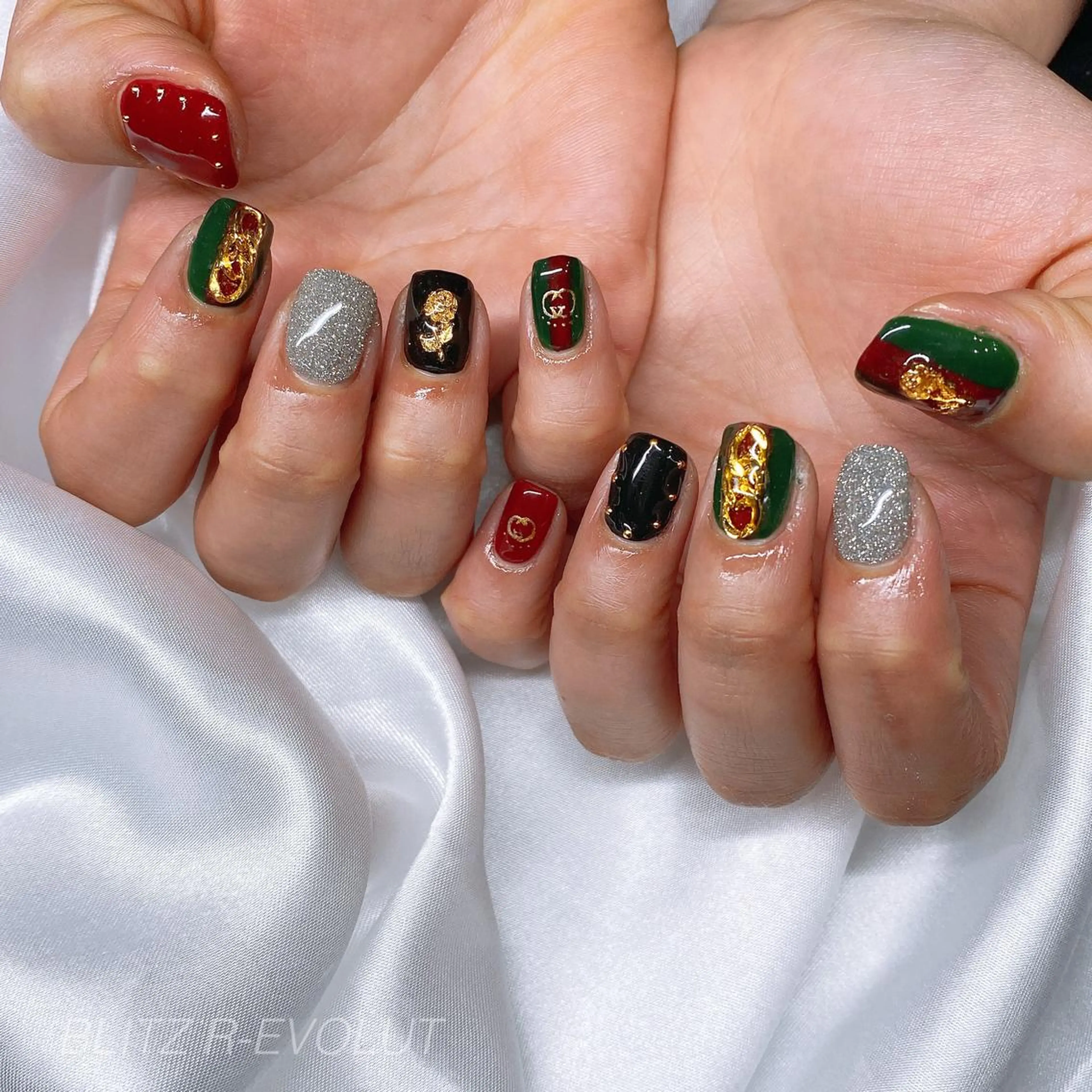 ネイル ☁️BLITZ 🎀笠原雪音🎀のネイルデザイン