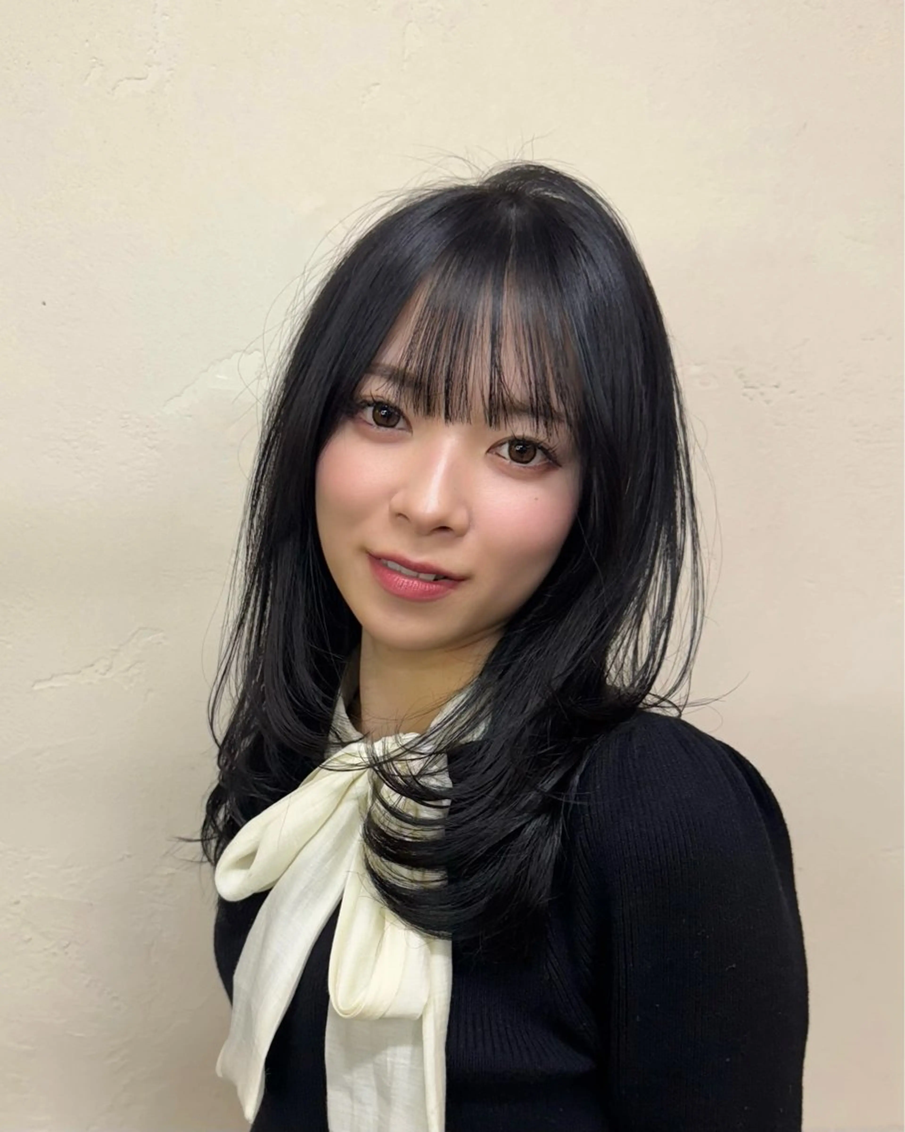 セミロング 顔まわりレイヤー レイヤーカット Bonheur銀座 /前田 栞九郎のヘアスタイル