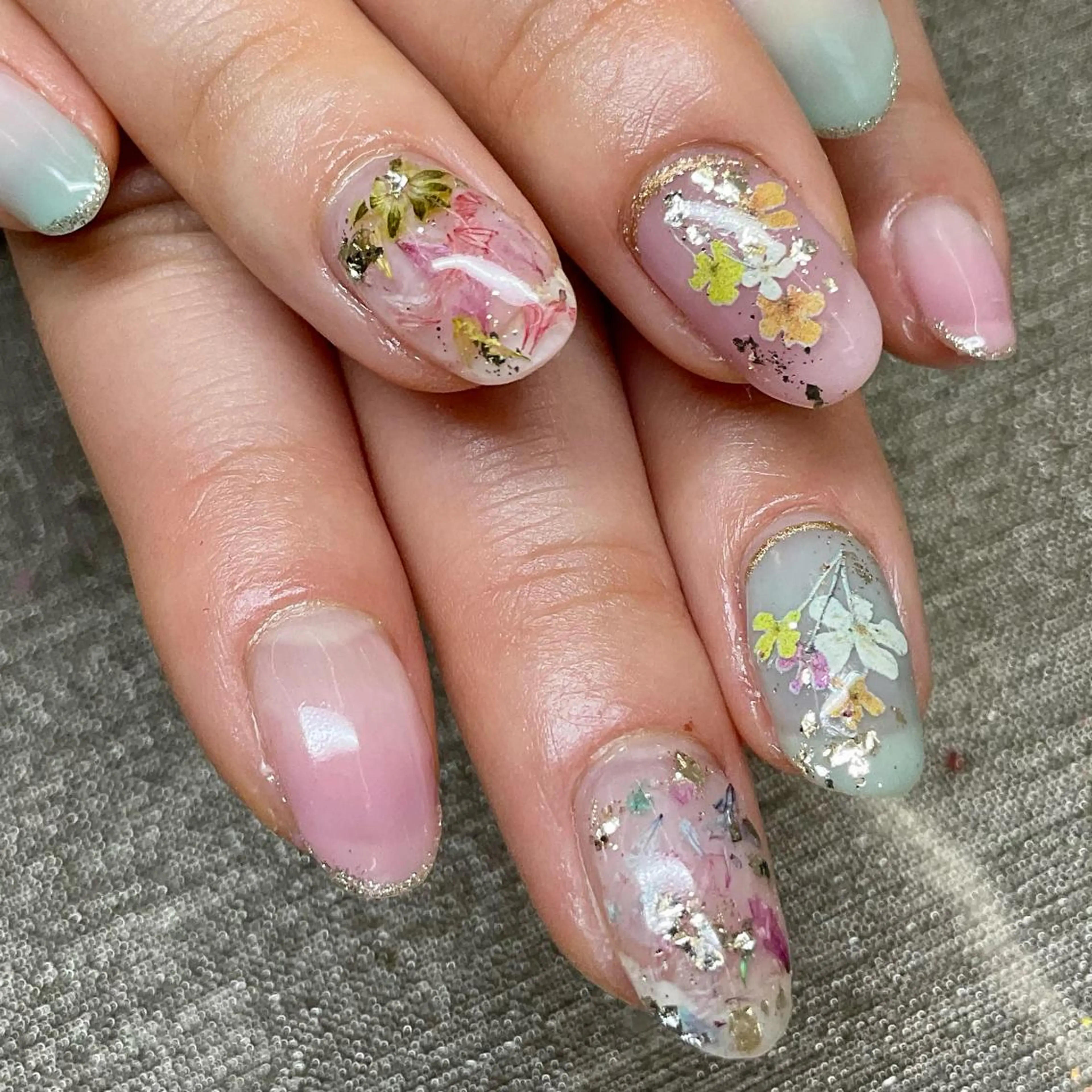 ネイル nail Eclat所属・志賀野 美喜のネイルデザイン