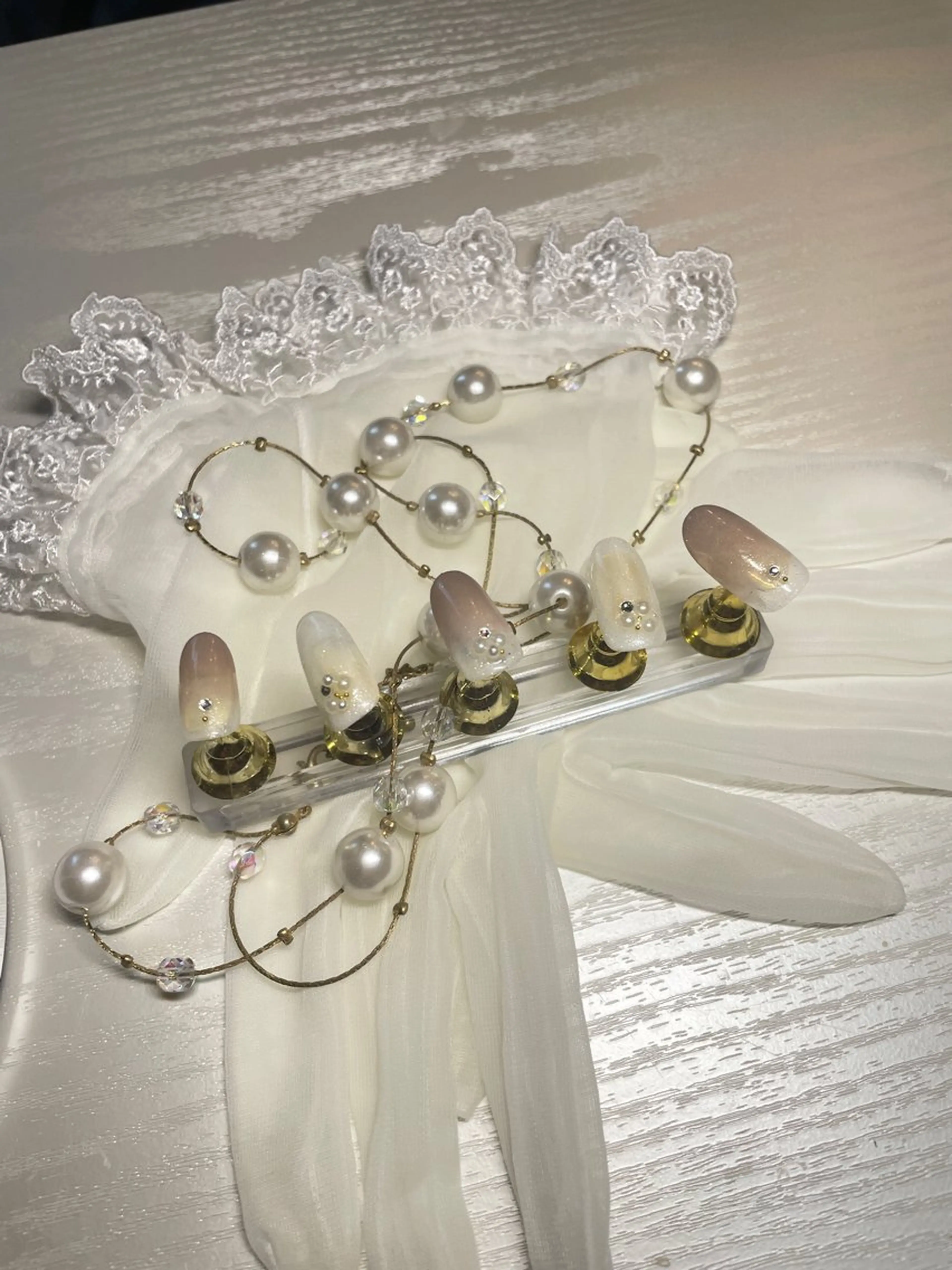 ネイル ゴージャス ストーンネイル パーソナルカラー診断 骨格診断/Ceceのネイルデザイン