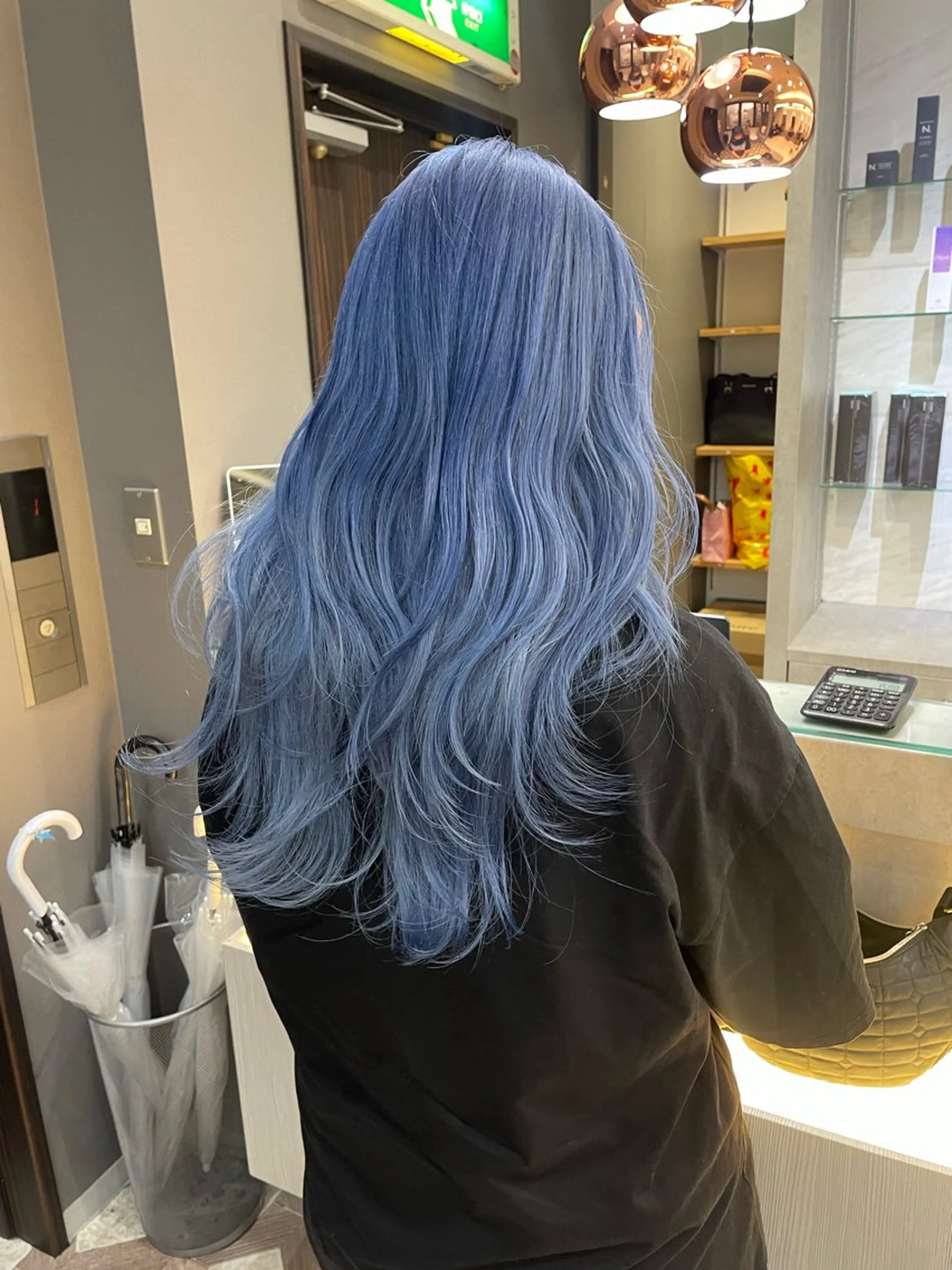 ロング レイヤーカット AIRI layer cut hairのヘアスタイル