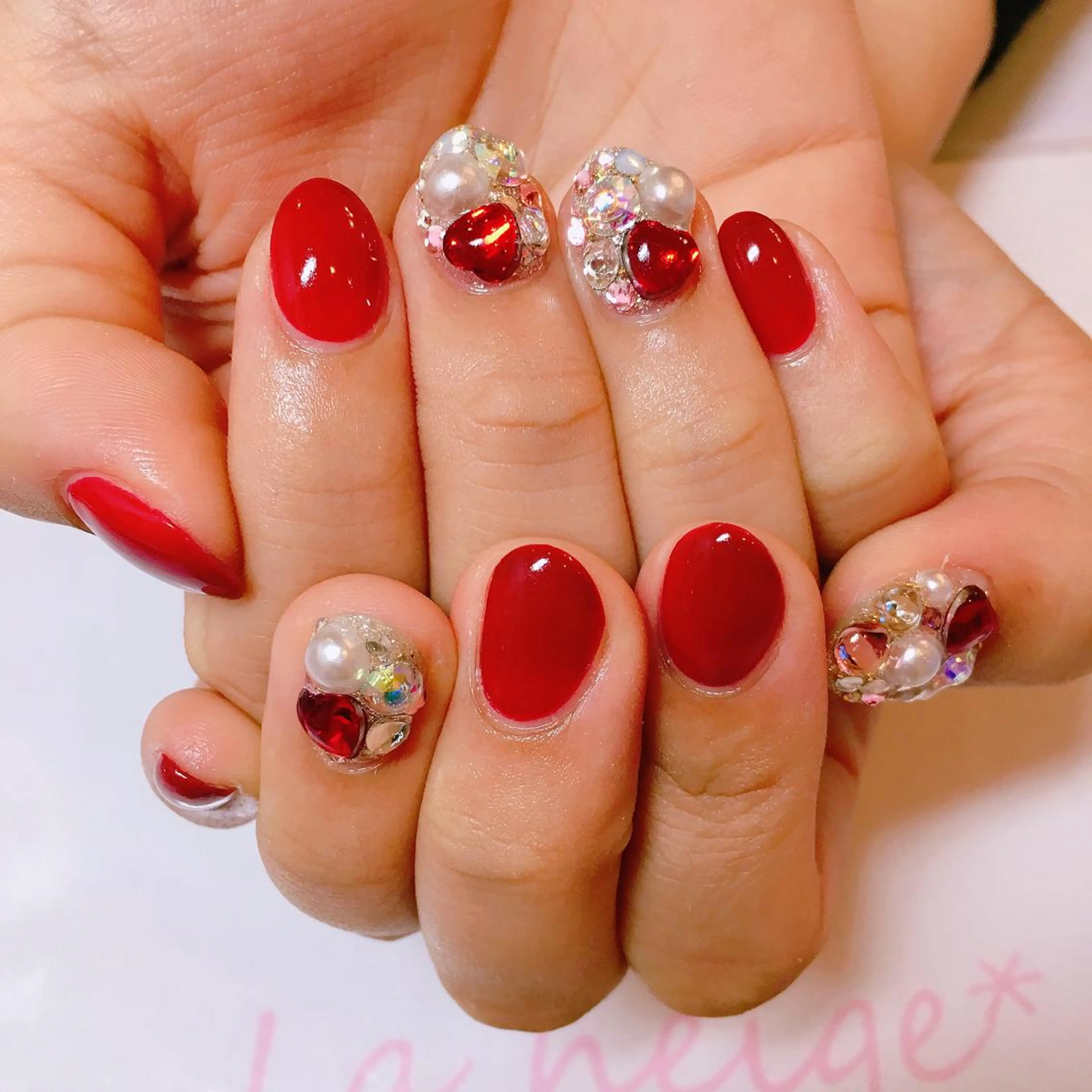 ネイル ハート La neige* yuki 🥯🍑のネイルデザイン