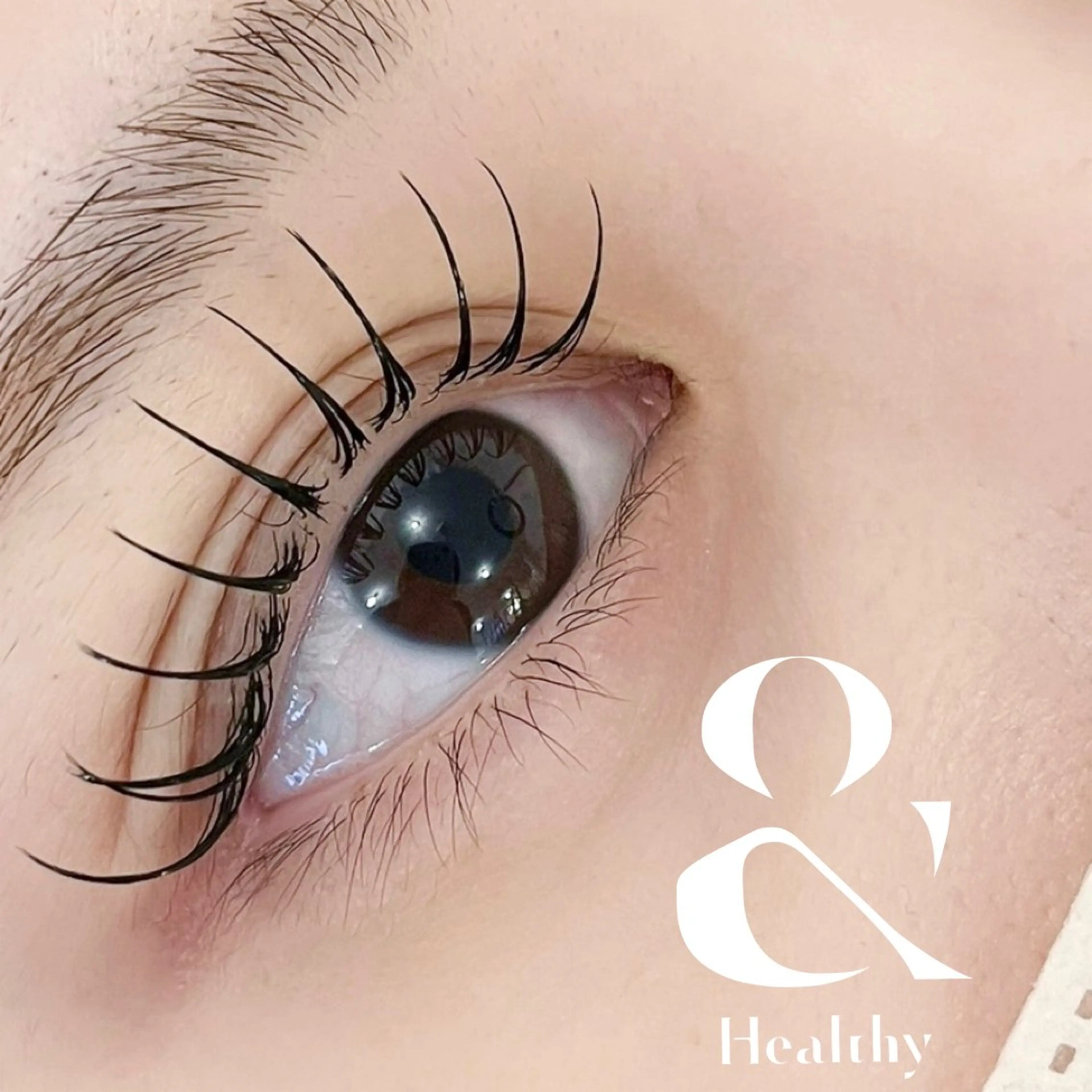 【2回目以降はこちら】minimo限定価格💡&healthy【アンドヘルシー】上80本マツエク×パーマの新技法🩶の写真