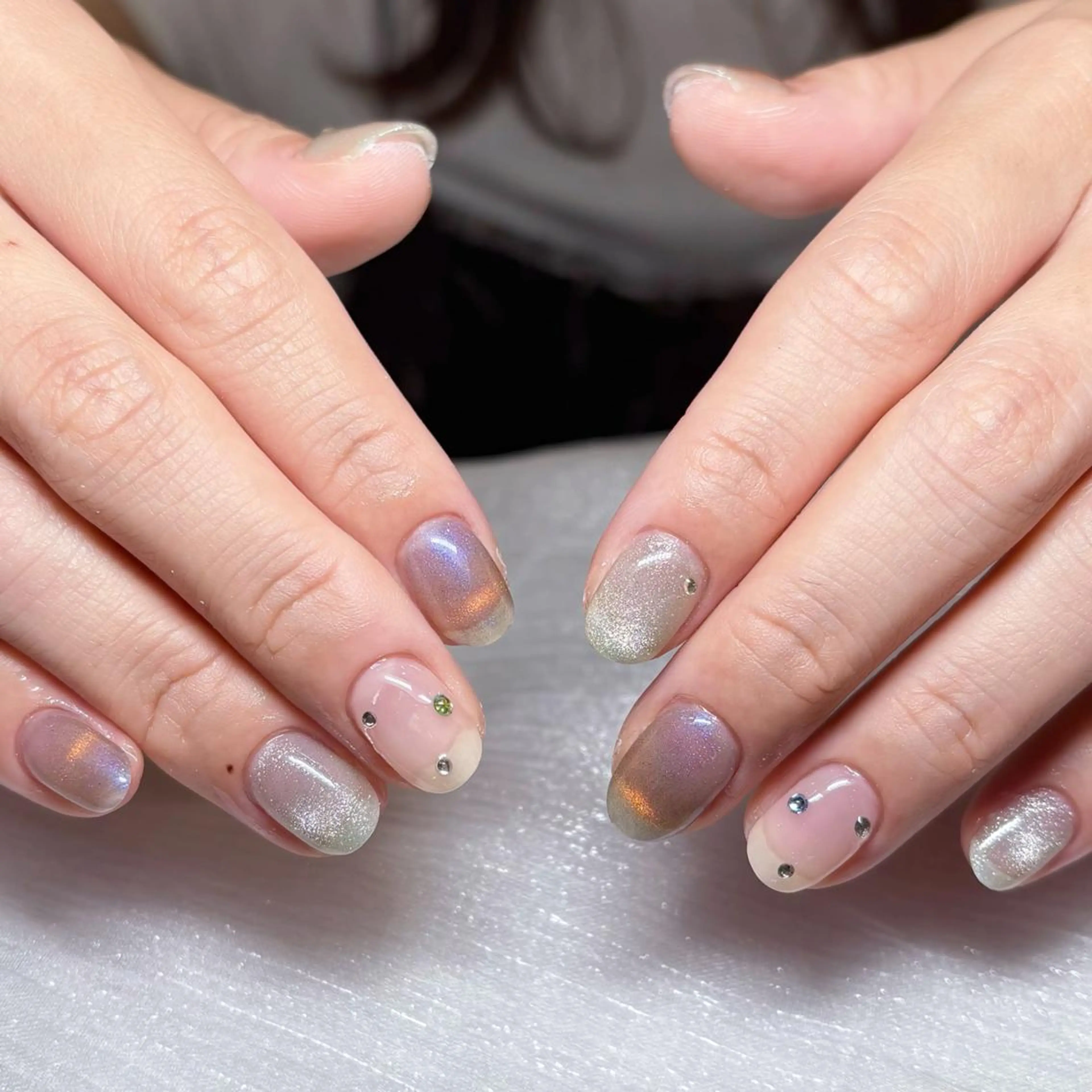 ネイル アートネイル オーロラネイル ガーリー キラキラネイル 韓国ネイル DIANMOND NAIL🌸のネイルデザイン