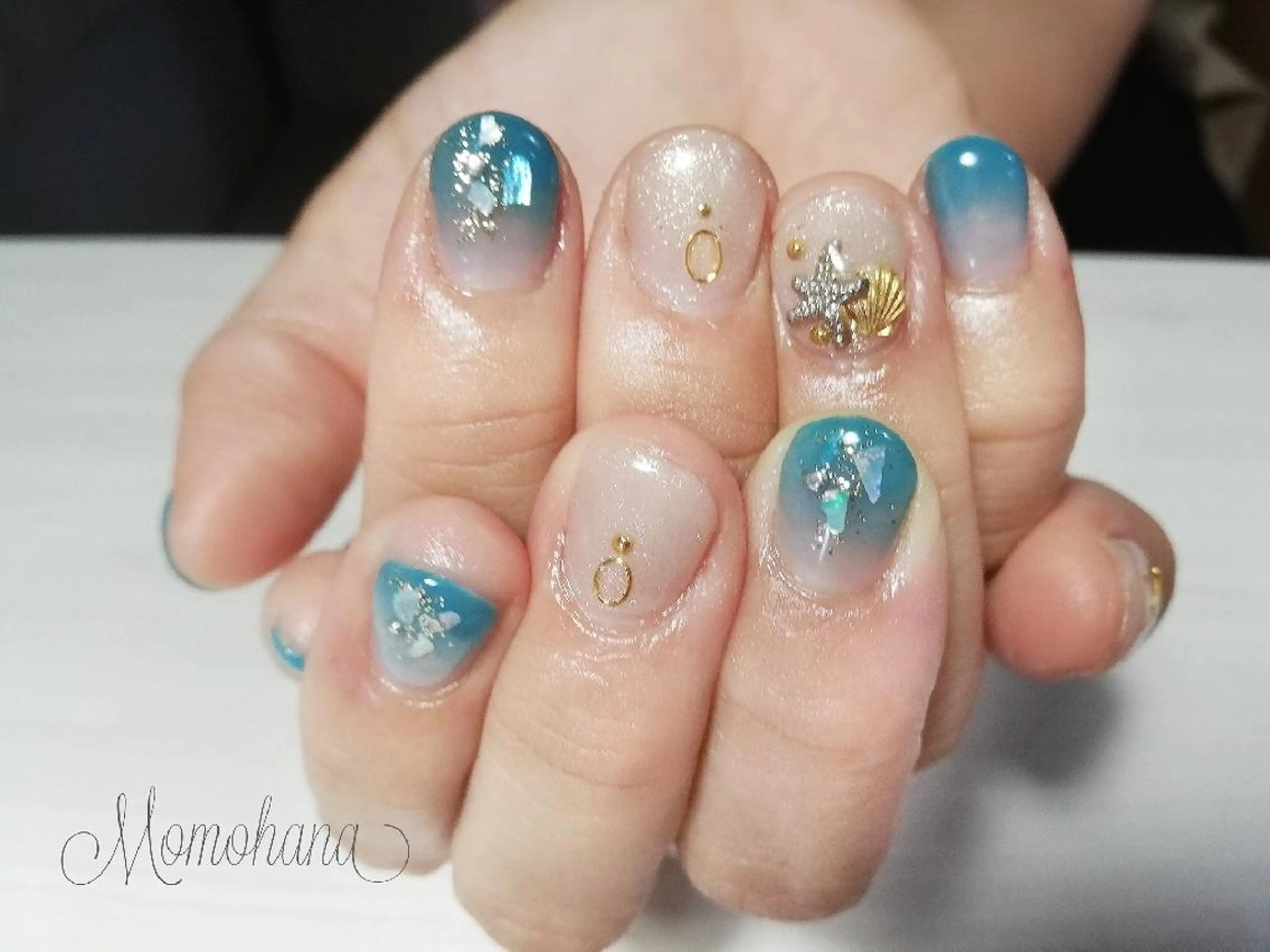 ネイル momohana  のネイルデザイン