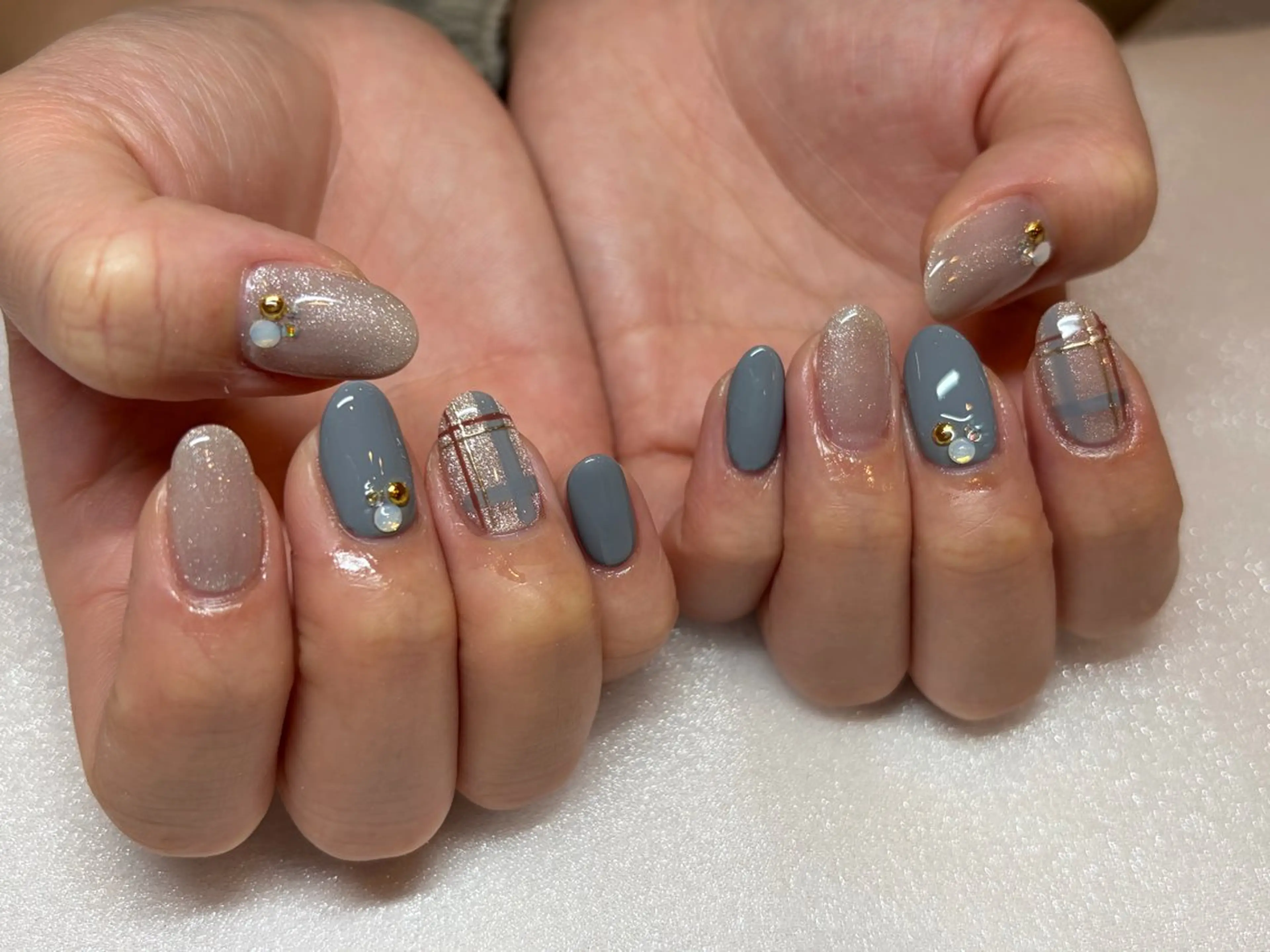 ミディアム eyelash＆nailsalon noi 経堂店所属・＊ ももこのネイルデザイン