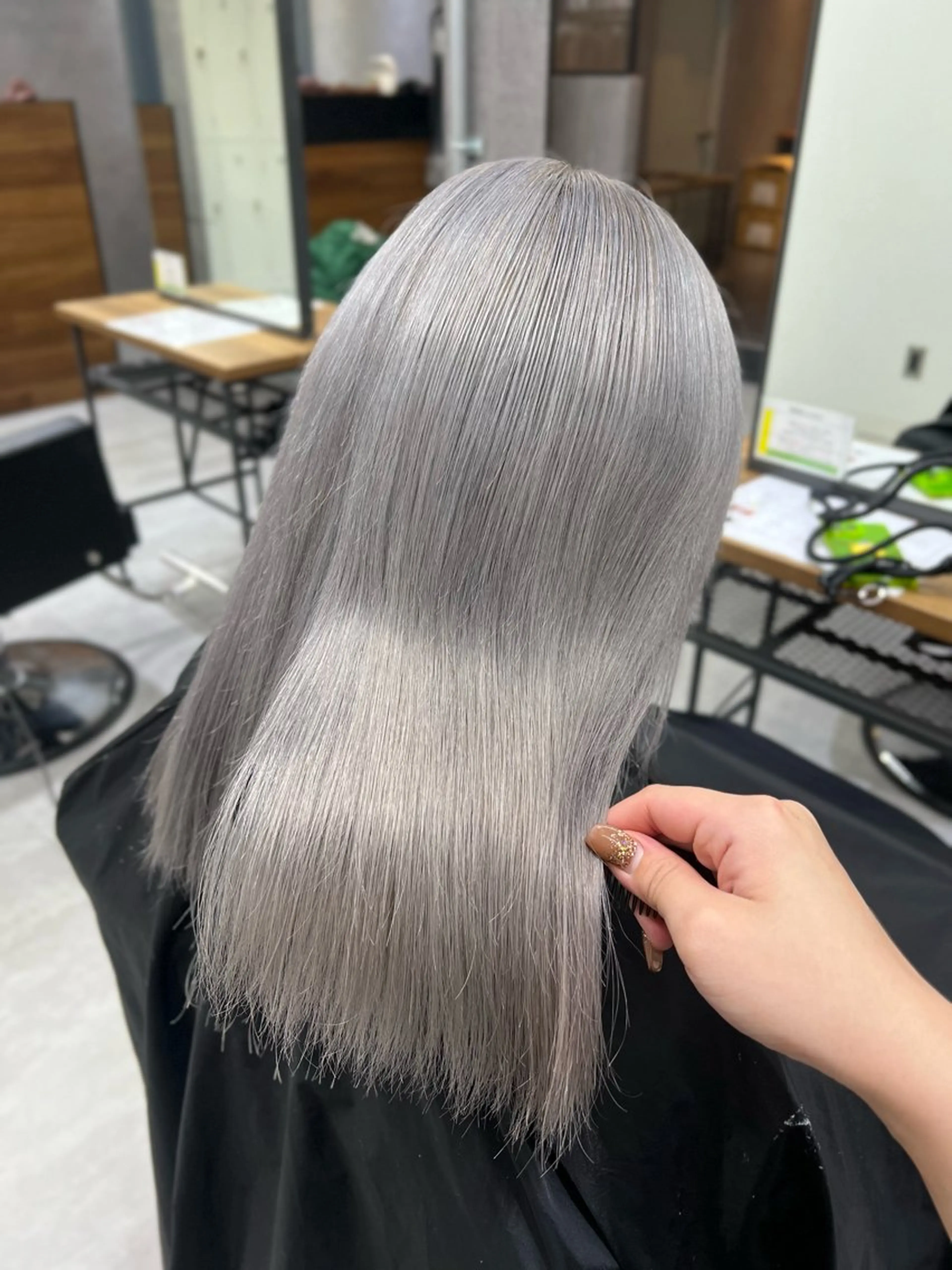 セミロング カラー いろあそび所属・八王子早朝🉐カット モデル募集🉐のヘアスタイル