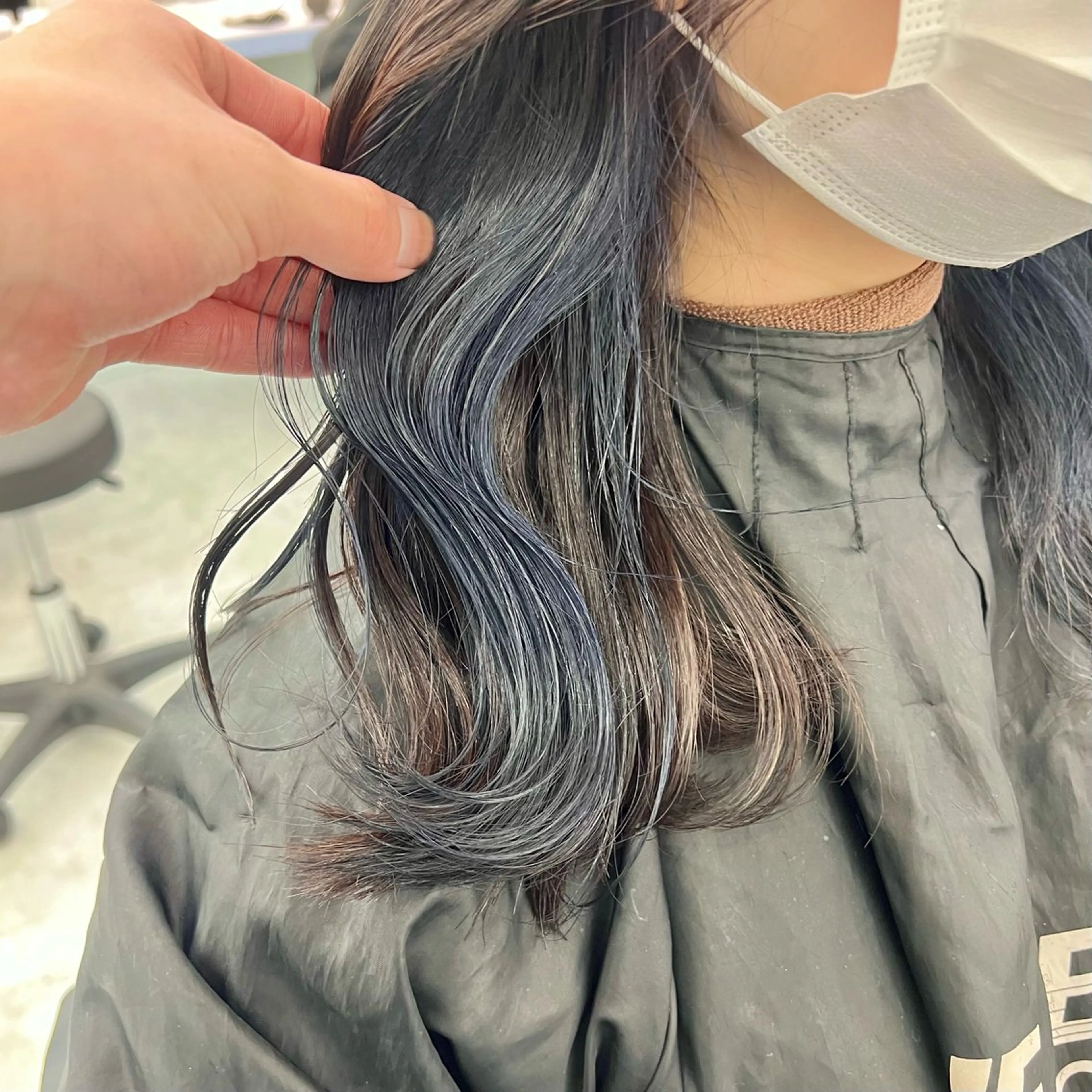 セミロング カラー ヘアカラー トリートメント ヘッドスパ ヘアセット 韓国スタイル🇰🇷 トレンドレイヤー🪡のヘアスタイル