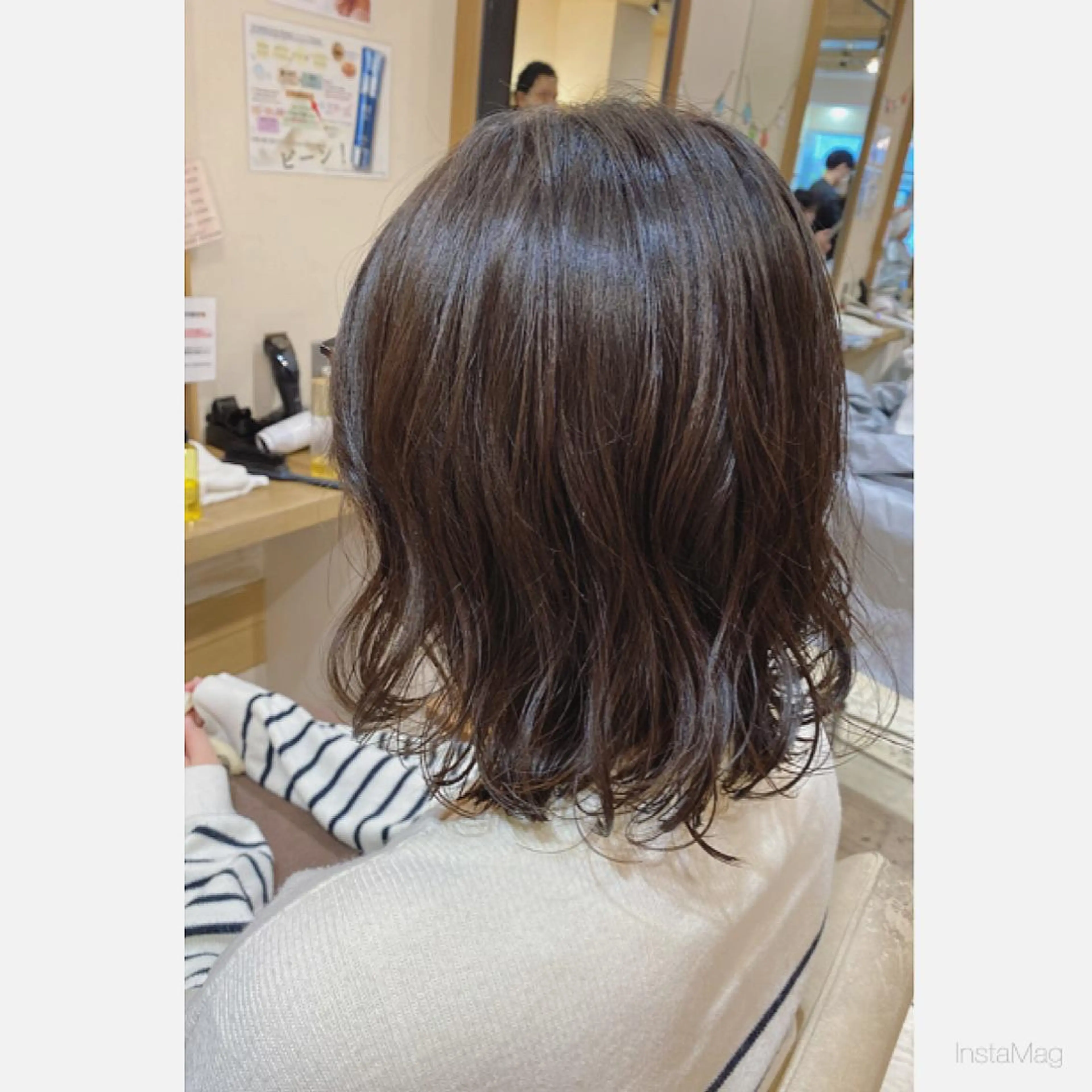 ミディアム 岩間 香純のヘアスタイル