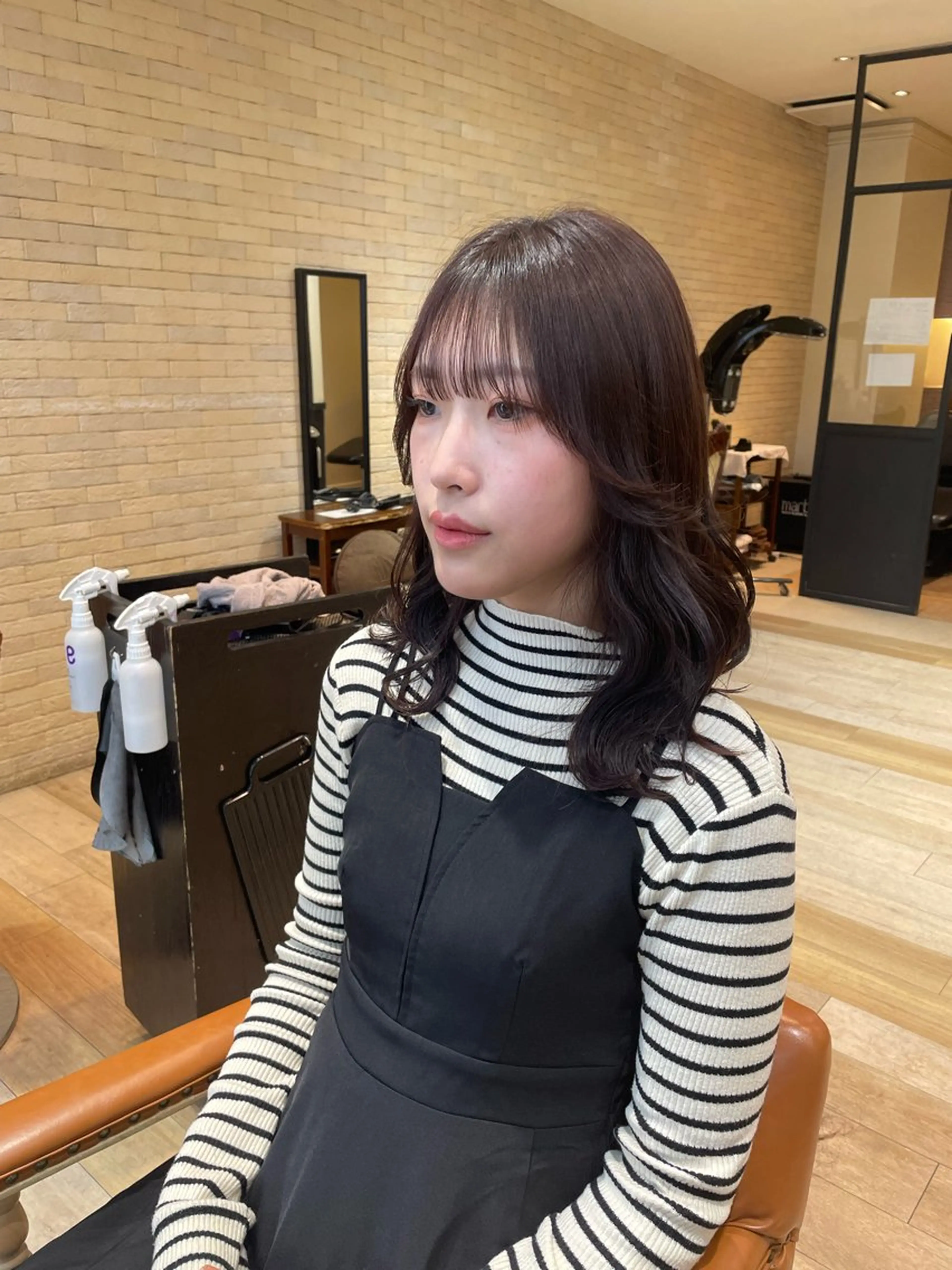 セミロング ピンクブラウン 亀川蓮 Agu hairのヘアスタイル