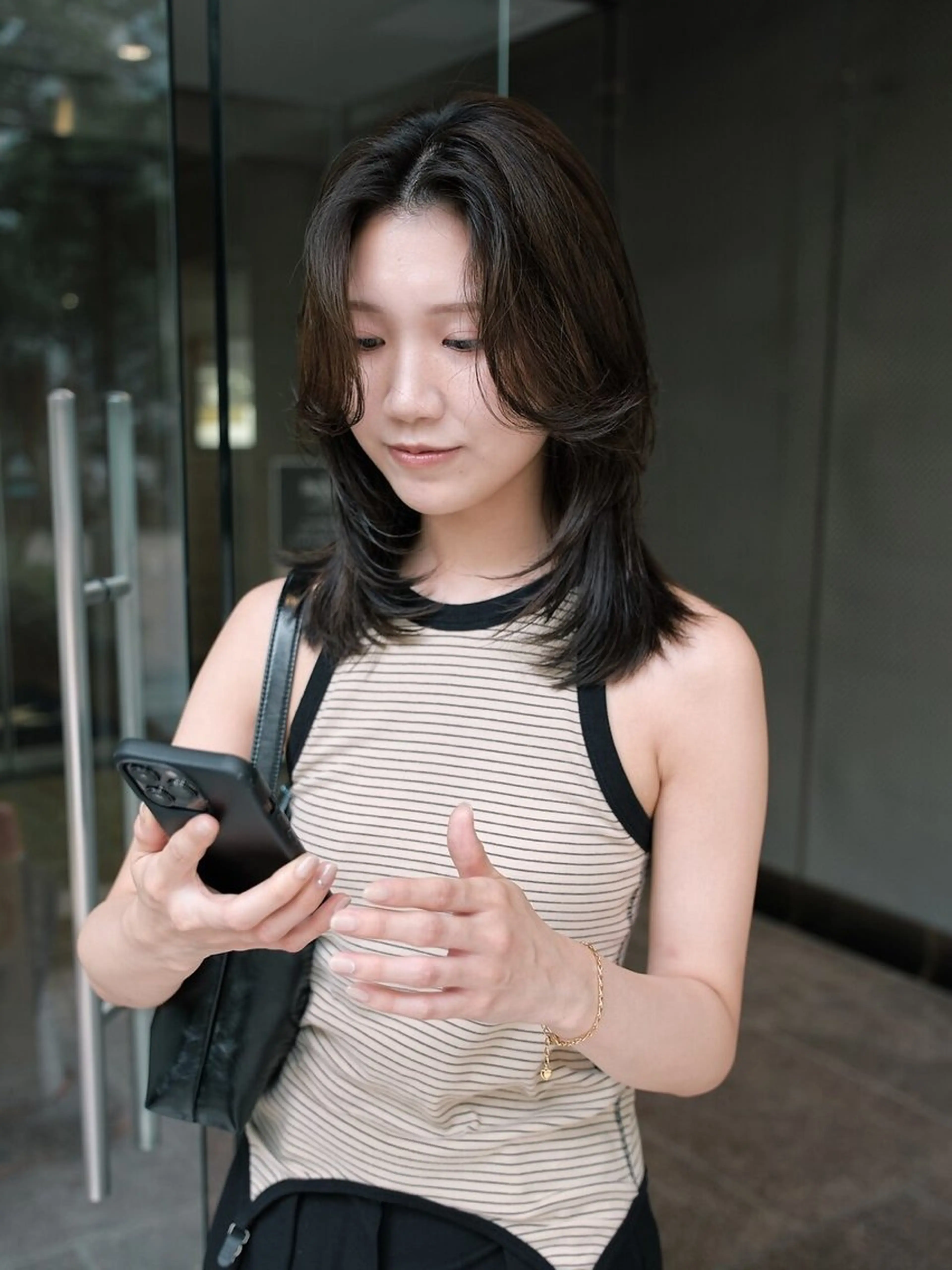 ミディアム GRIP/マンツー マンサロンのヘアスタイル