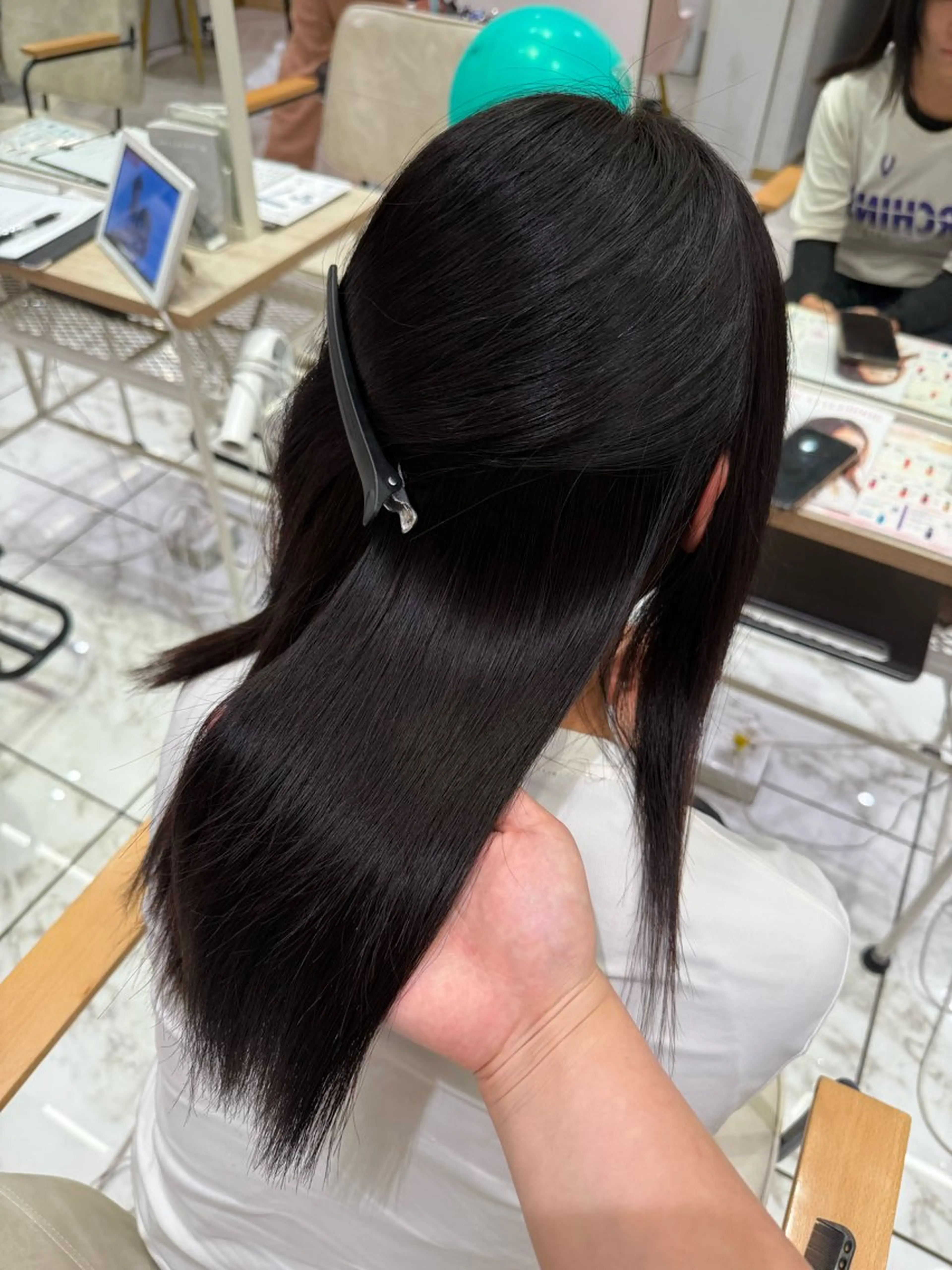 セミロング 縮毛矯正 オシャレデザイン 🧺🪽/SHUNOのヘアスタイル