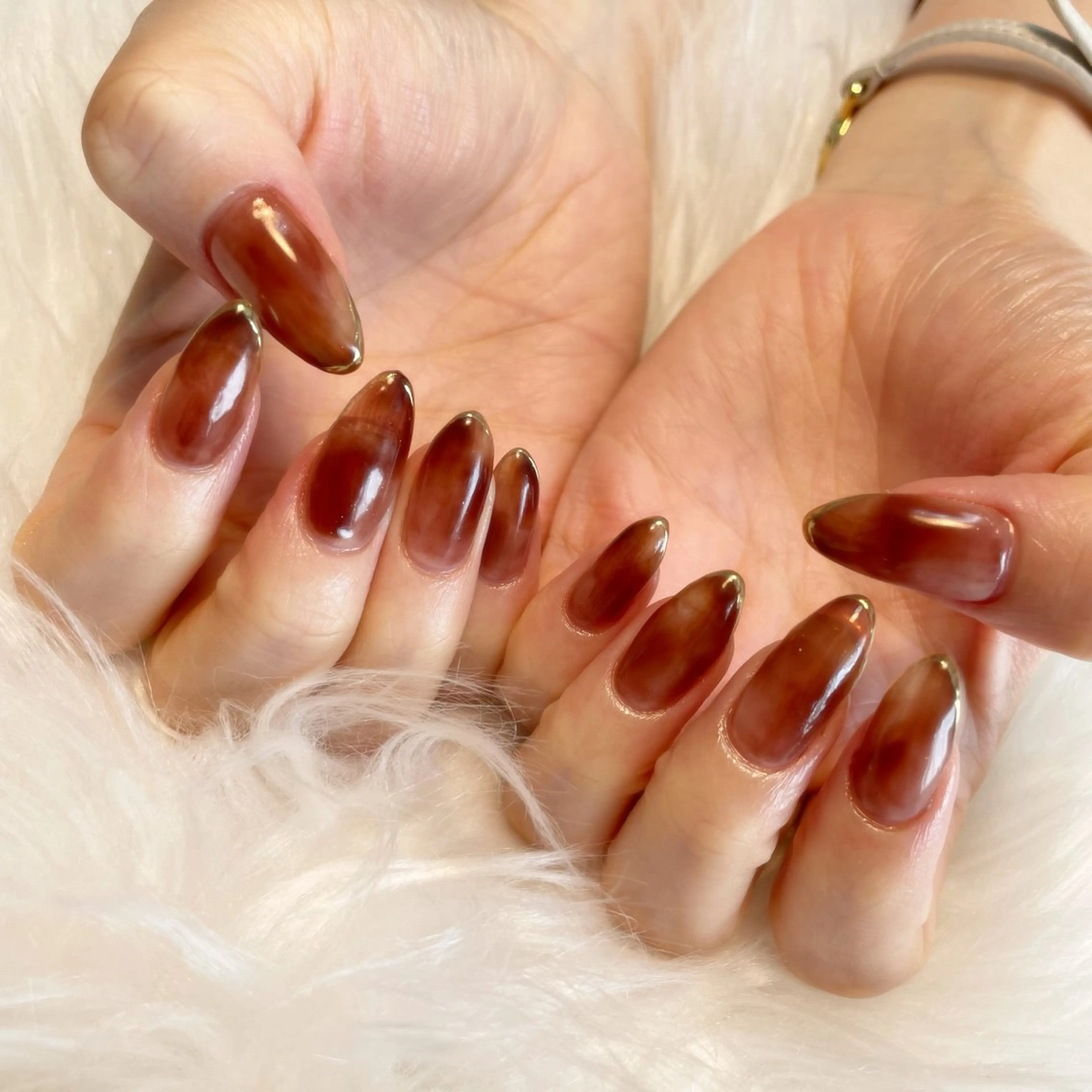 ネイル ハンドネイル ゴテゴテ💙ワンホン リオナのネイルデザイン