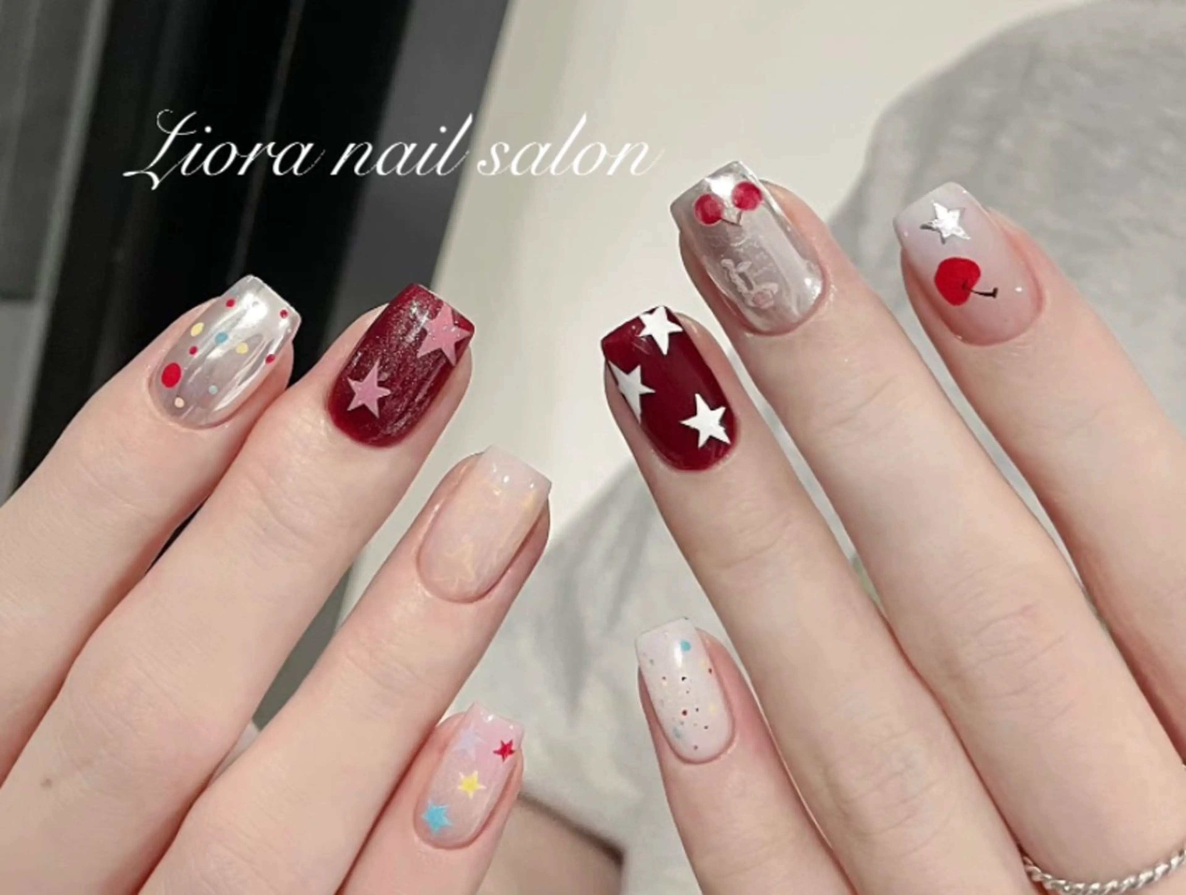 ネイル フレンチネイル ジェルネイル ガーリー グラデーション キラキラネイル ハンドネイル Liora nail スカルプ専門店のネイルデザイン