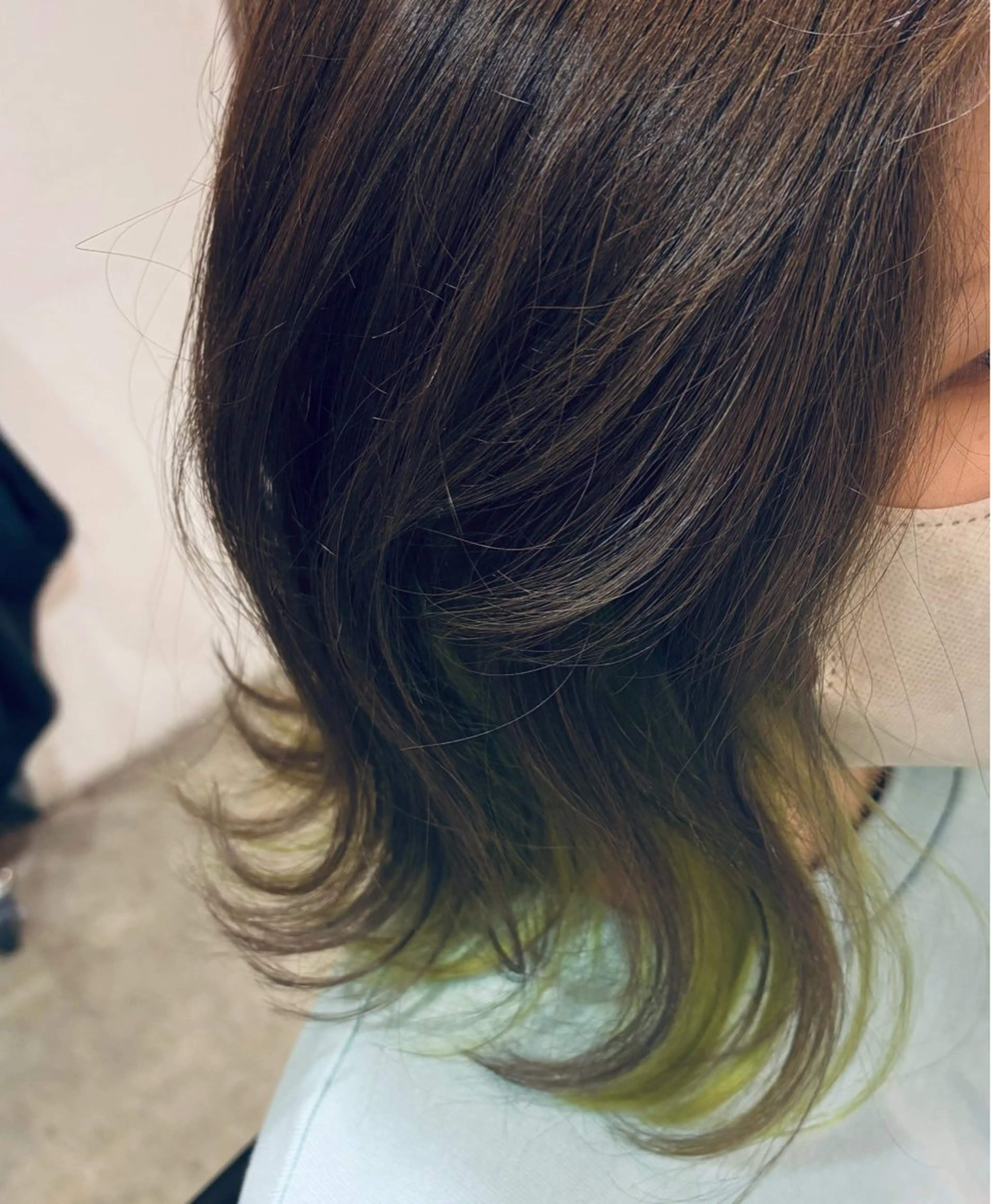 ミディアム ヘアカラー イナイ ハルカのヘアスタイル