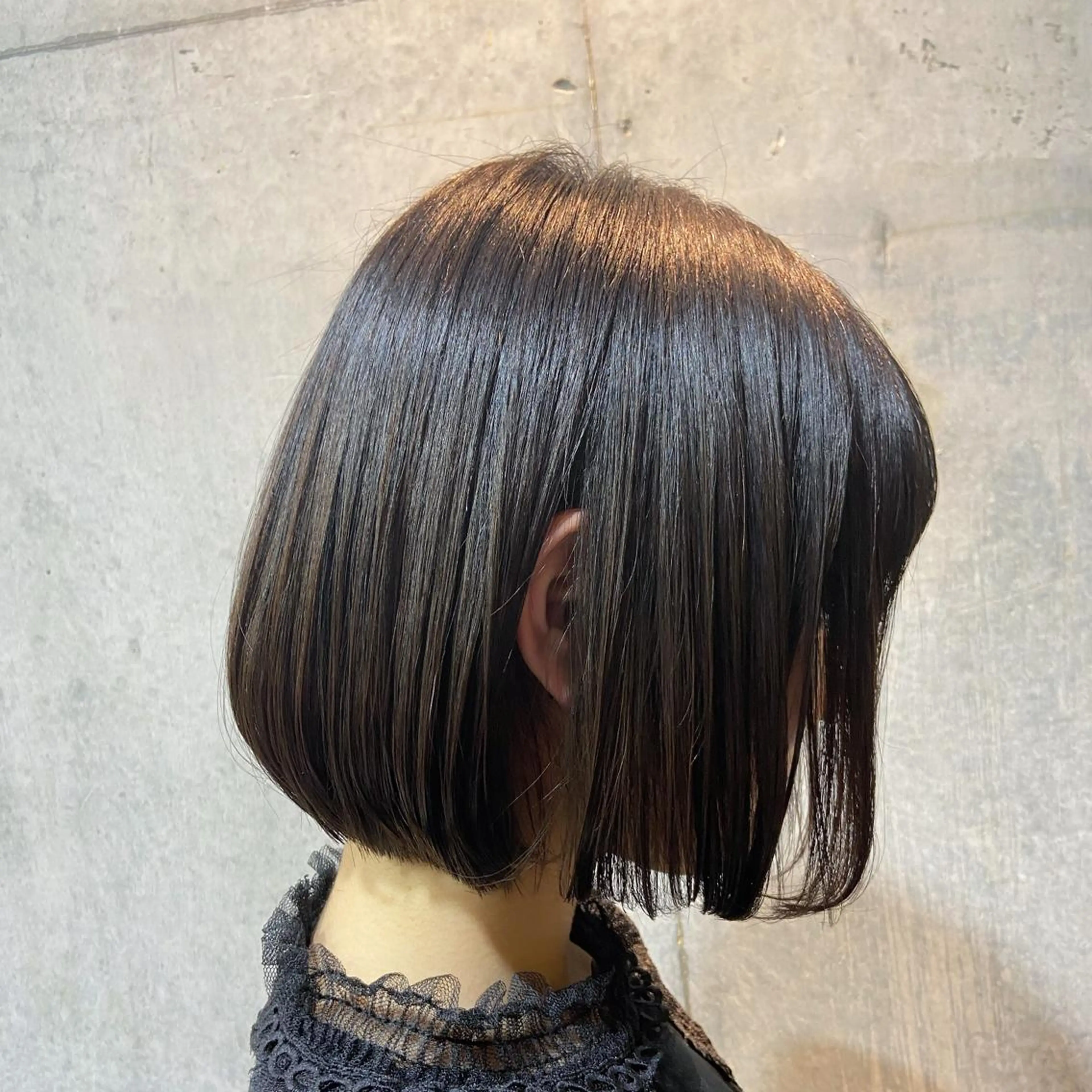 ショート ボブ 暗髪/艶髪/Ono .のヘアスタイル