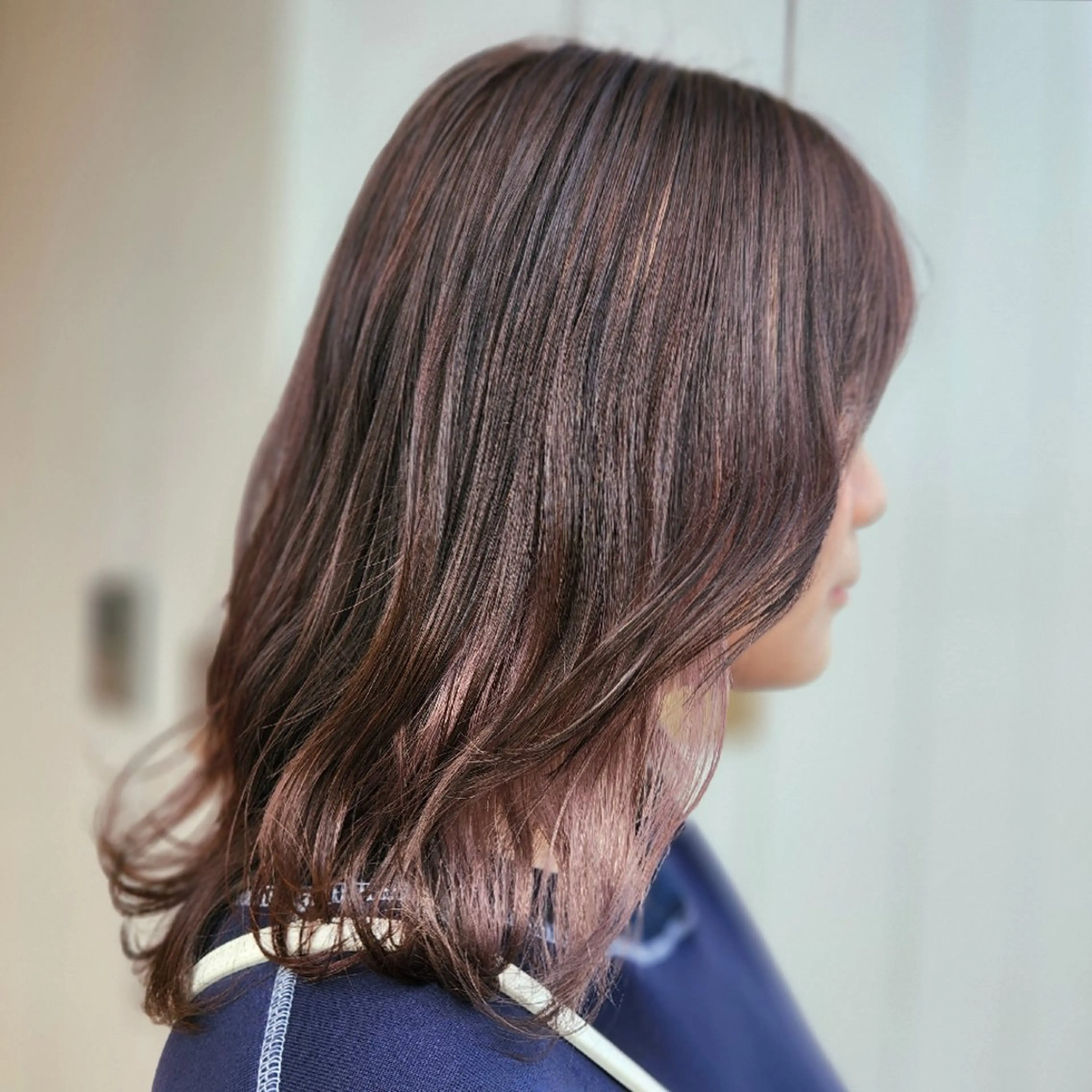 ミディアム カラー ベージュカラー インナーカラー ピンクカラー ピンクベージュ ホワイトピンク O.hair designers所属・シールエクステ🎀 ホシノ🕒ユウカのヘアスタイル