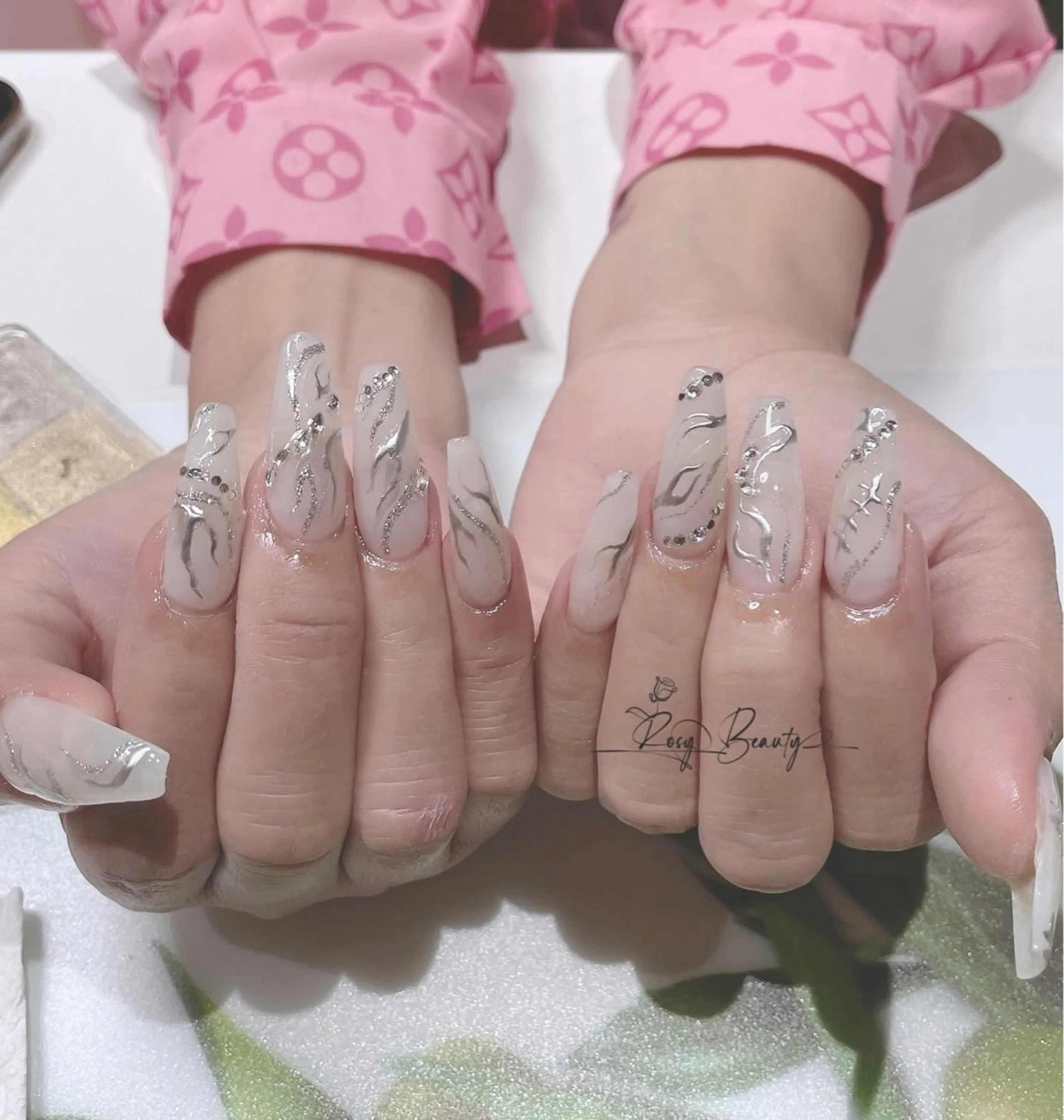 ネイル ハンドネイル RosyBeauty Salon所属・RosyBeauty Salonのネイルデザイン