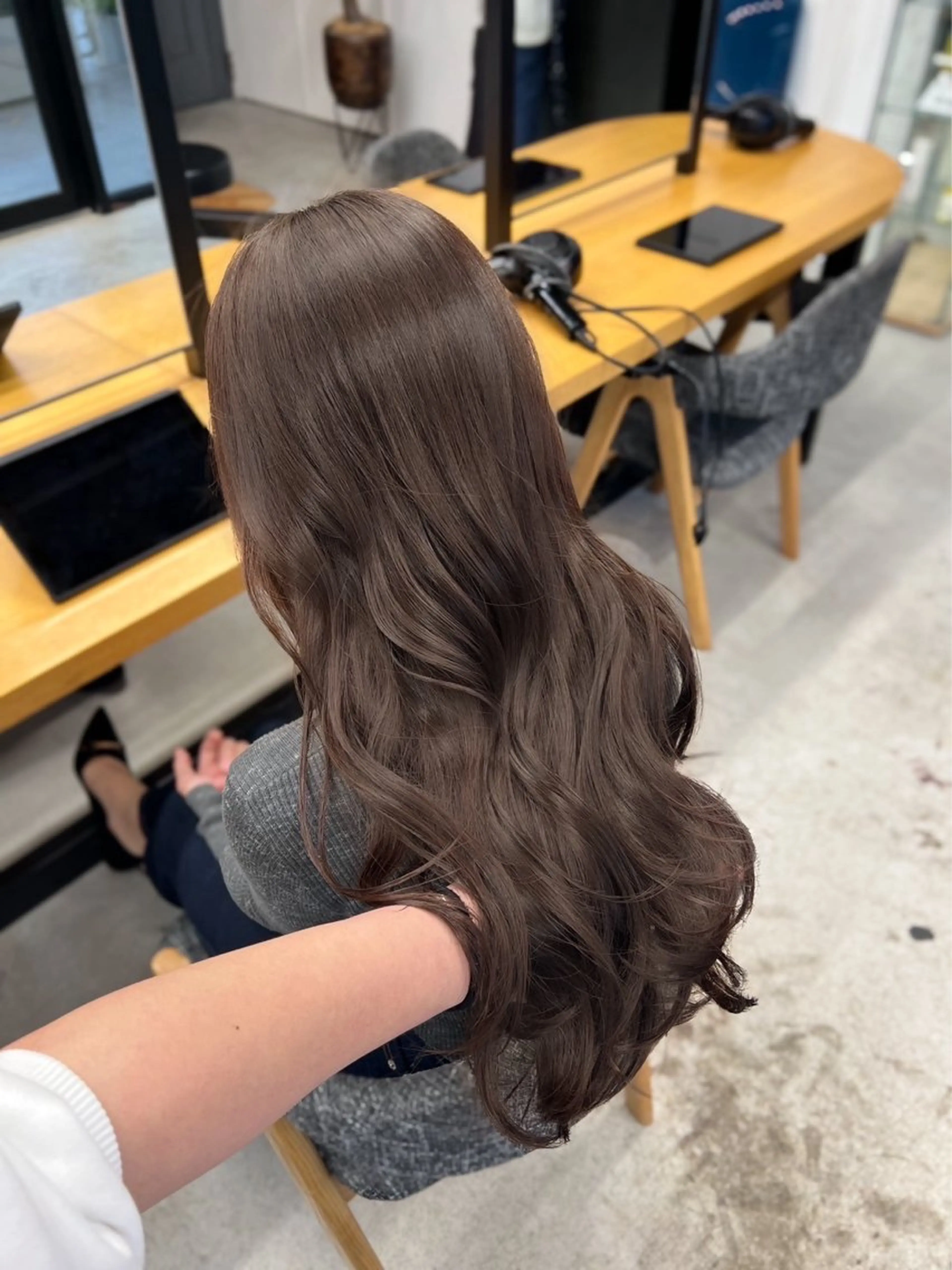 ミディアム カラー ✨髪質改善 縮毛矯正 艶髪 立川 コウキ✨のヘアスタイル