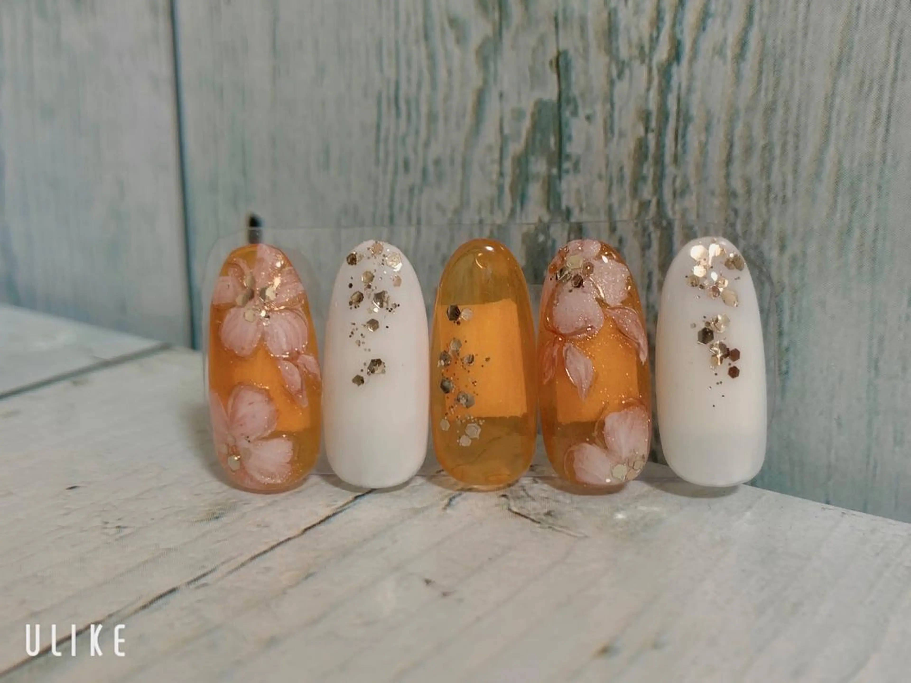 ネイル アートネイル フットネイル ジェルネイル キラキラネイル ニュアンスネイル nail happiness.のネイルデザイン