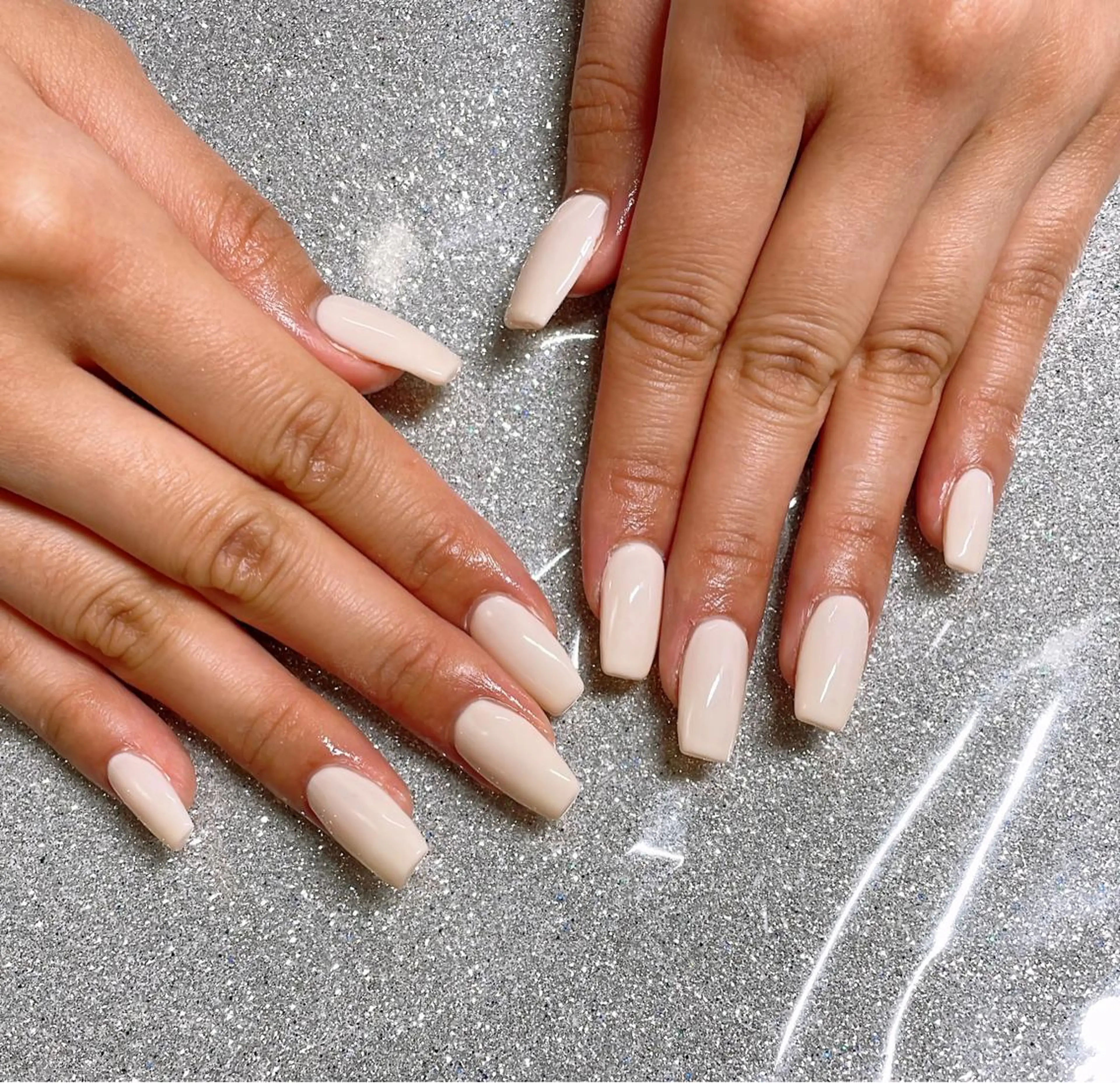 ネイル ハンドネイル VIERU 🌈🎀💖のネイルデザイン