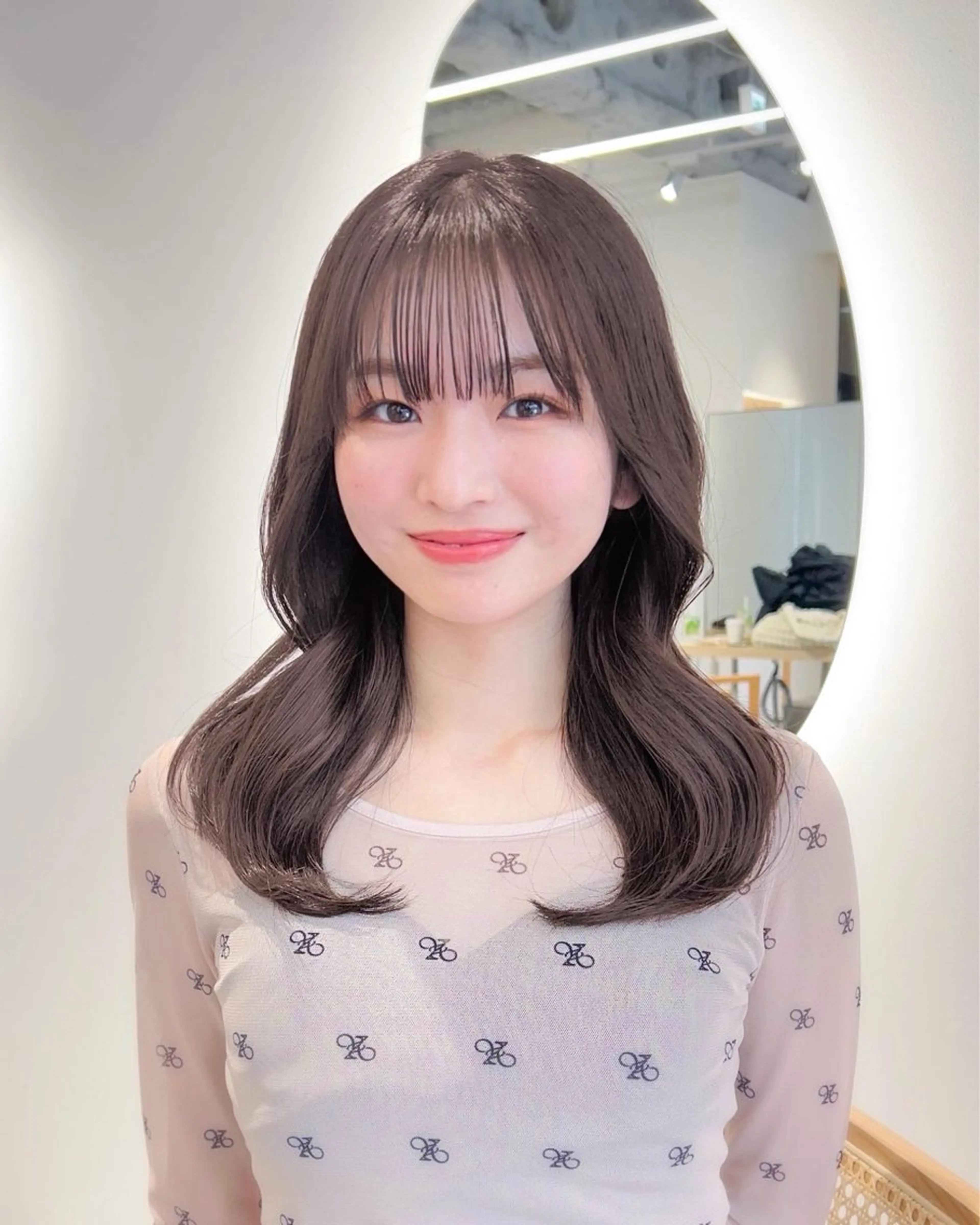 ロング カラー レイヤーカット ミディアムヘア Chifumiのヘアスタイル