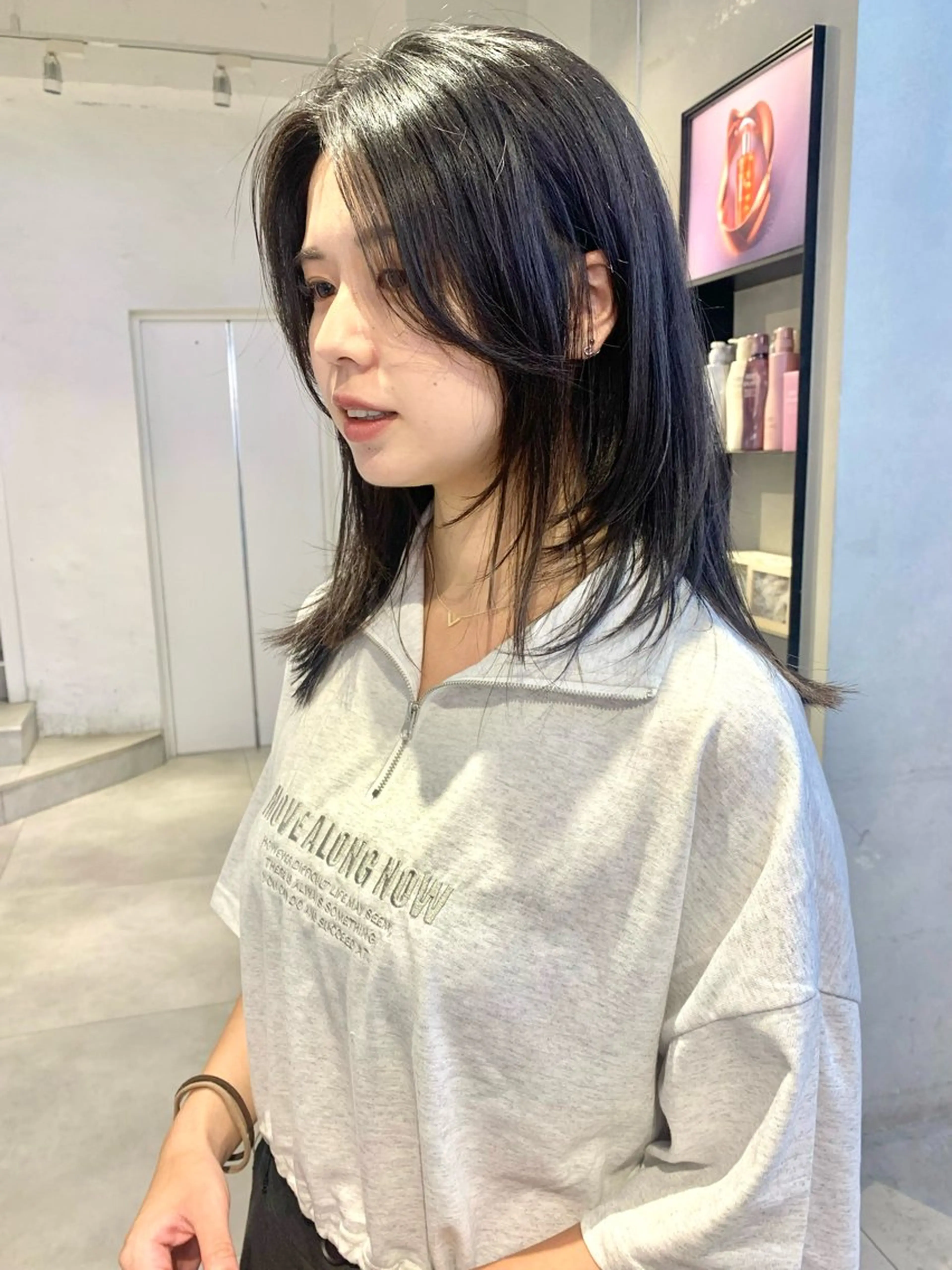 ロング カラー レイヤーカット Kureha/ネイル トレンドヘアのヘアスタイル