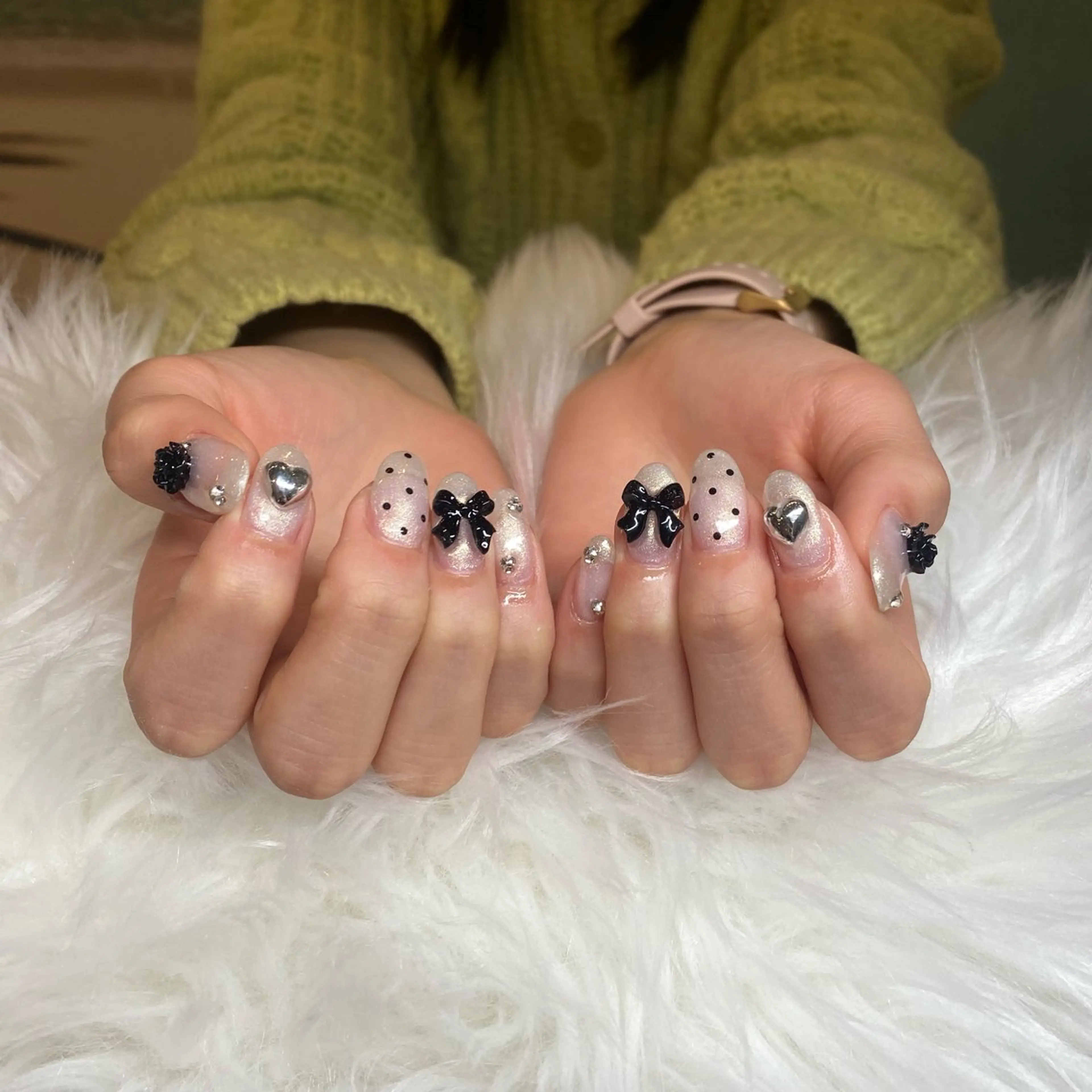 ネイル ハンドネイル HANA 中初美のネイルデザイン