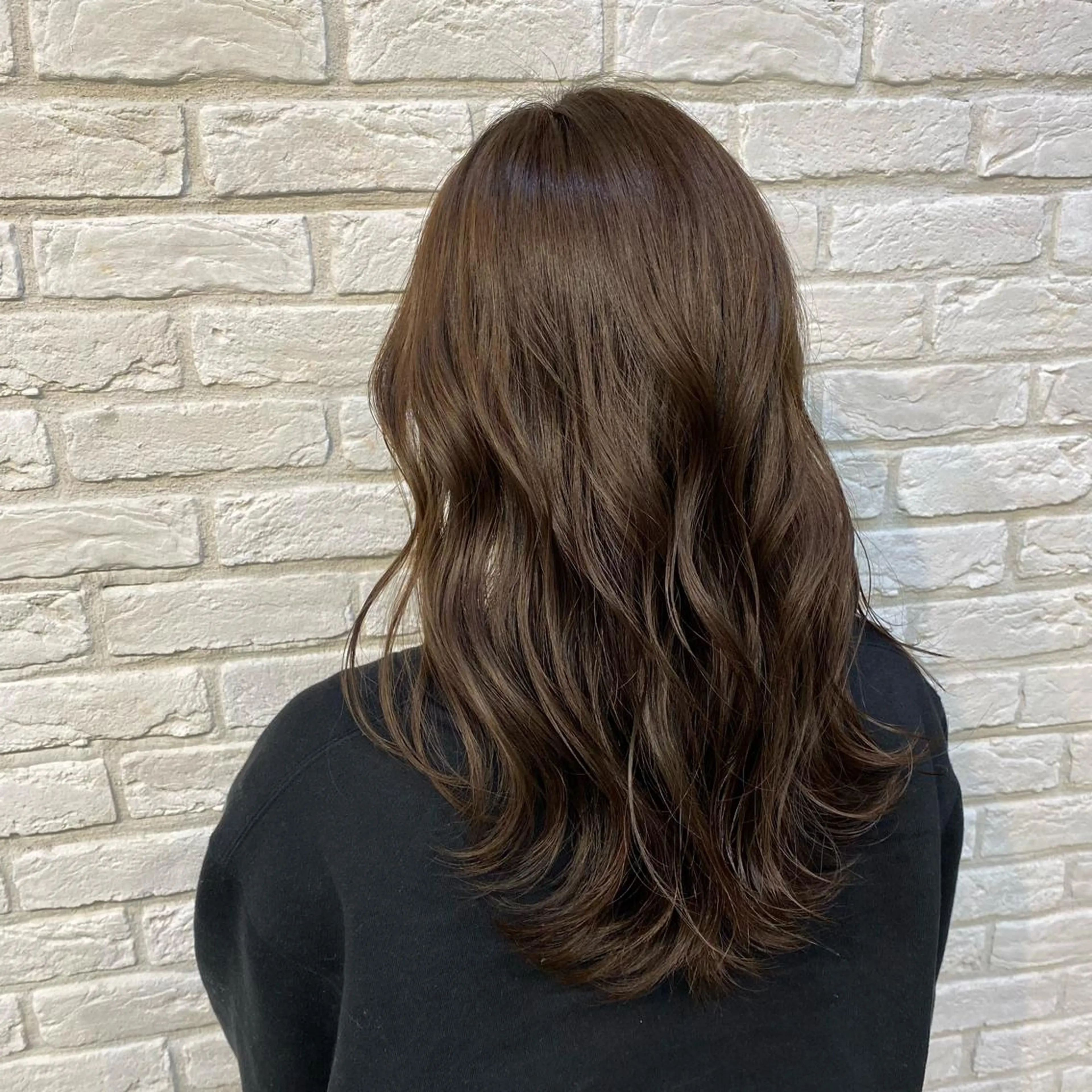 ミディアム カット ヘアカラー ココロ☀️ CLUTCH天王寺店のヘアスタイル