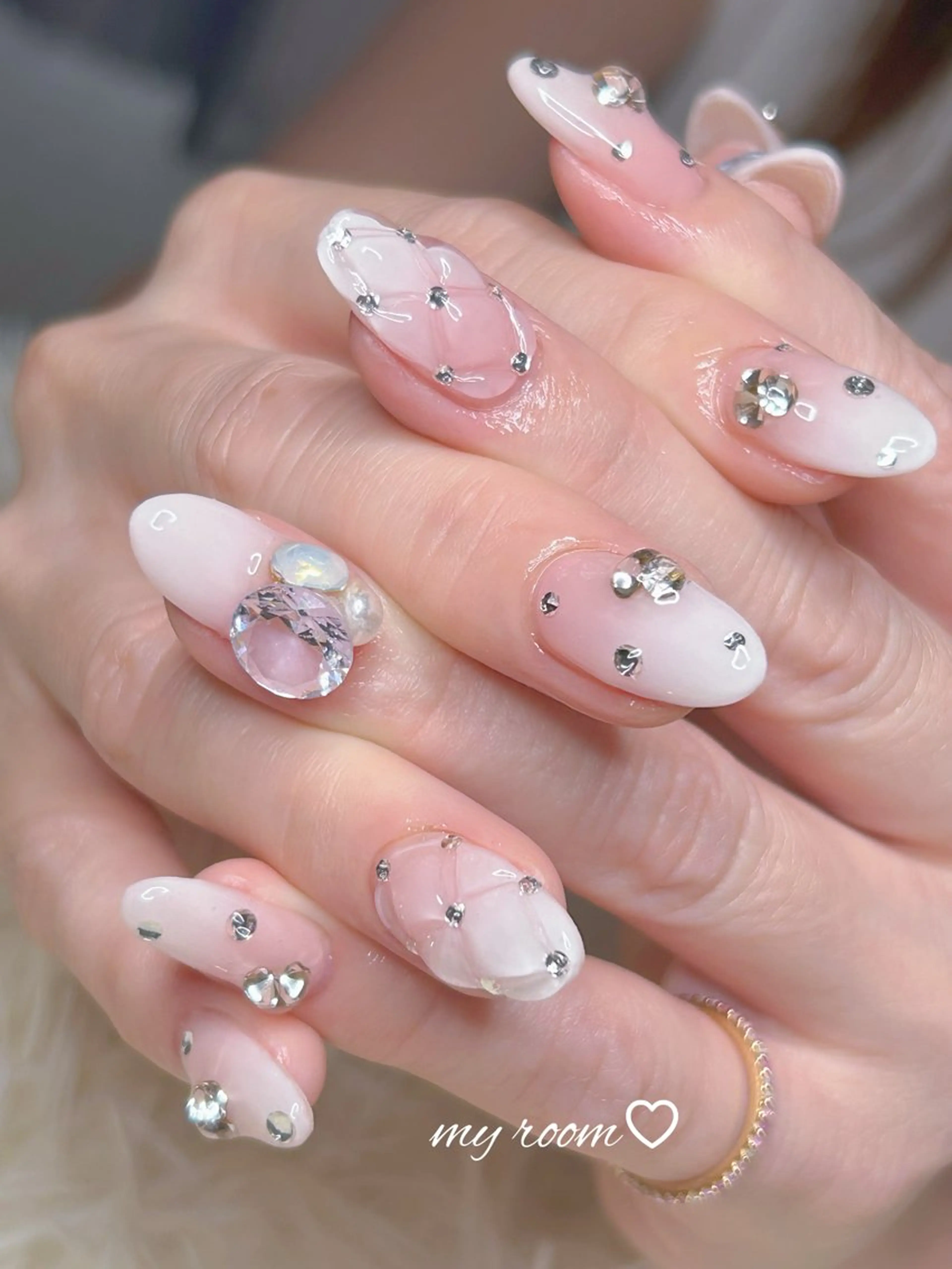 ネイル うるま市サロン Yuko Izawaのネイルデザイン