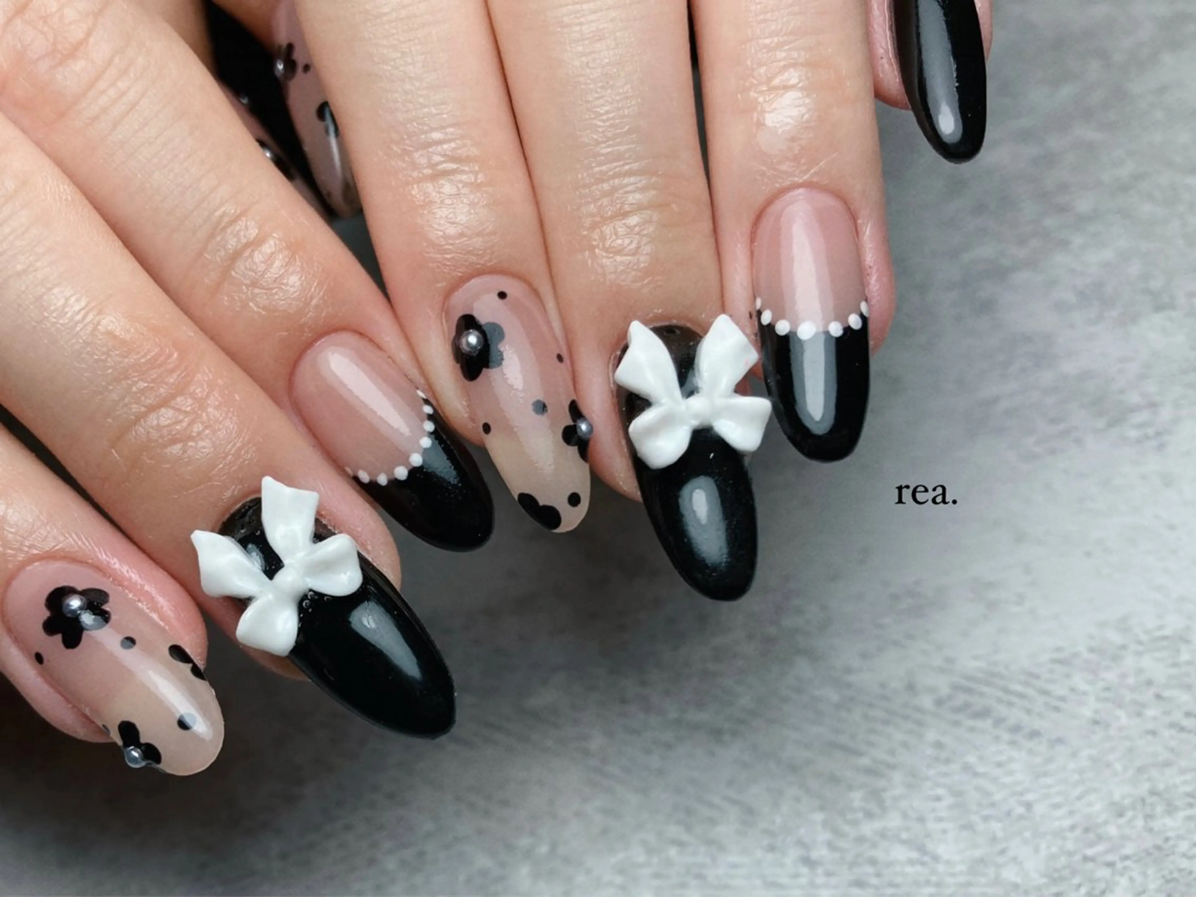 ネイル ハンドネイル フットネイル rea .のネイルデザイン