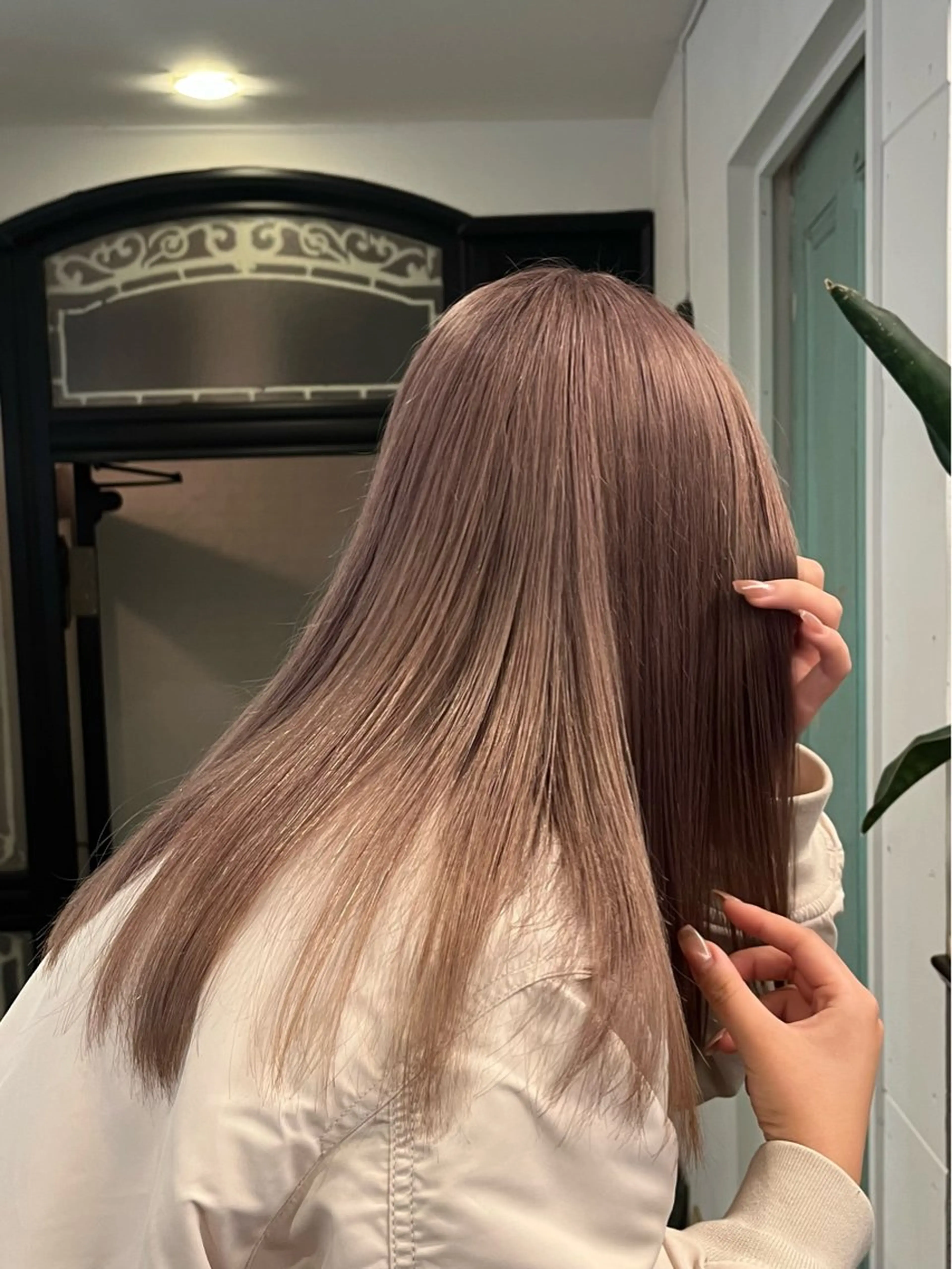 カラー ブリーチなし/透明感 /ショート/大世のヘアスタイル