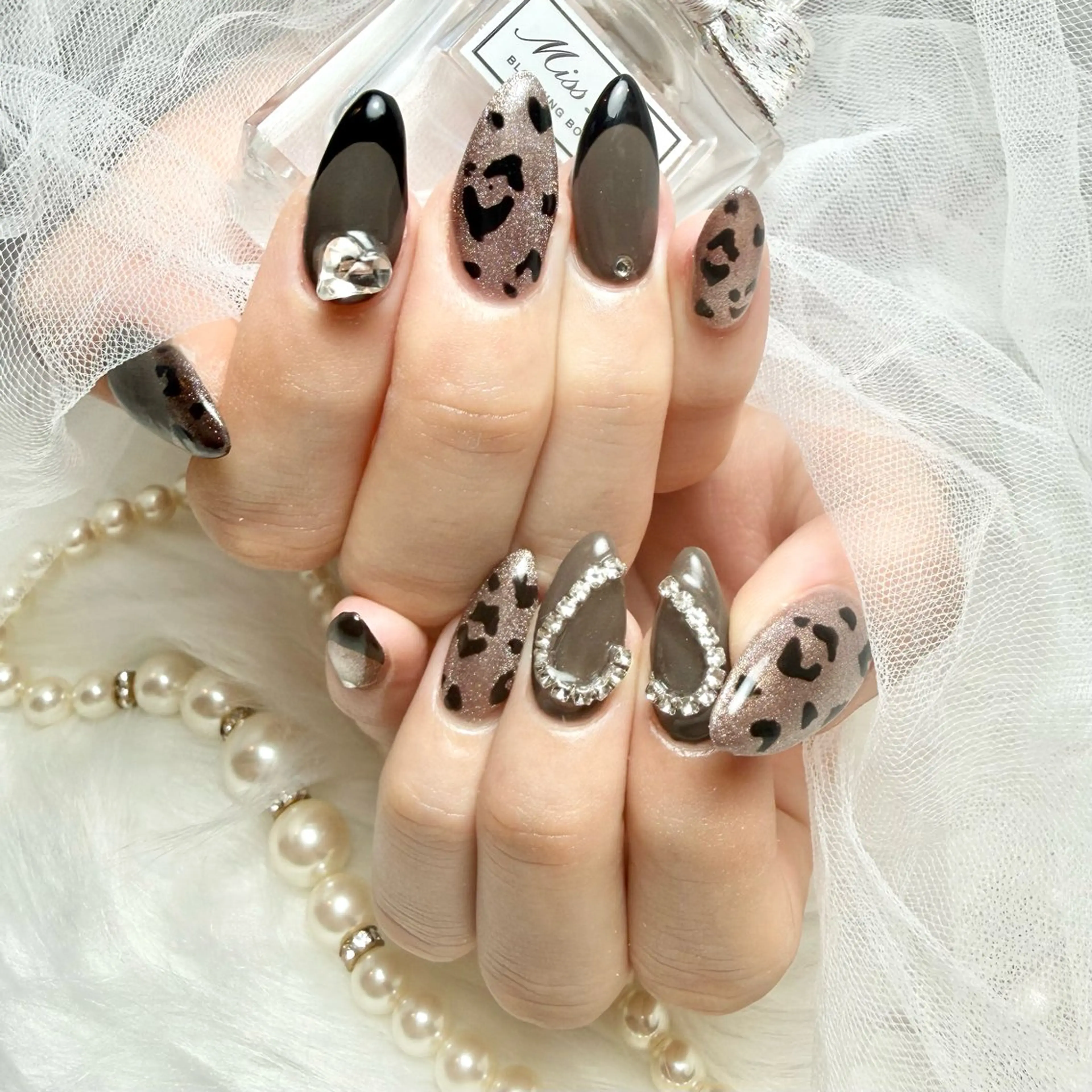 ロング ハンドネイル Conjunim MAMI🎀✨のネイルデザイン