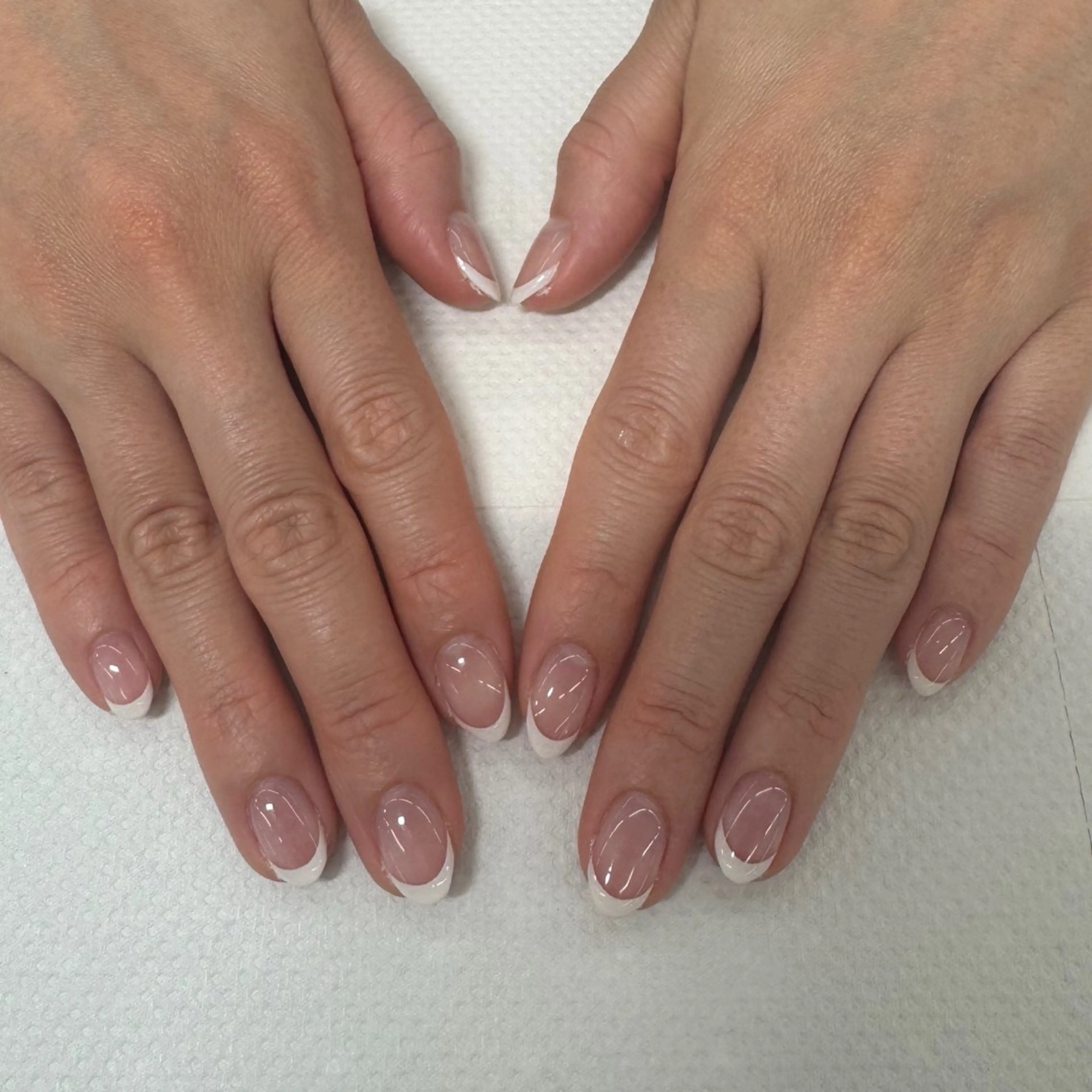 ネイル フレンチネイル ハンドネイル 【MAXKELLY】 Shiotaのネイルデザイン