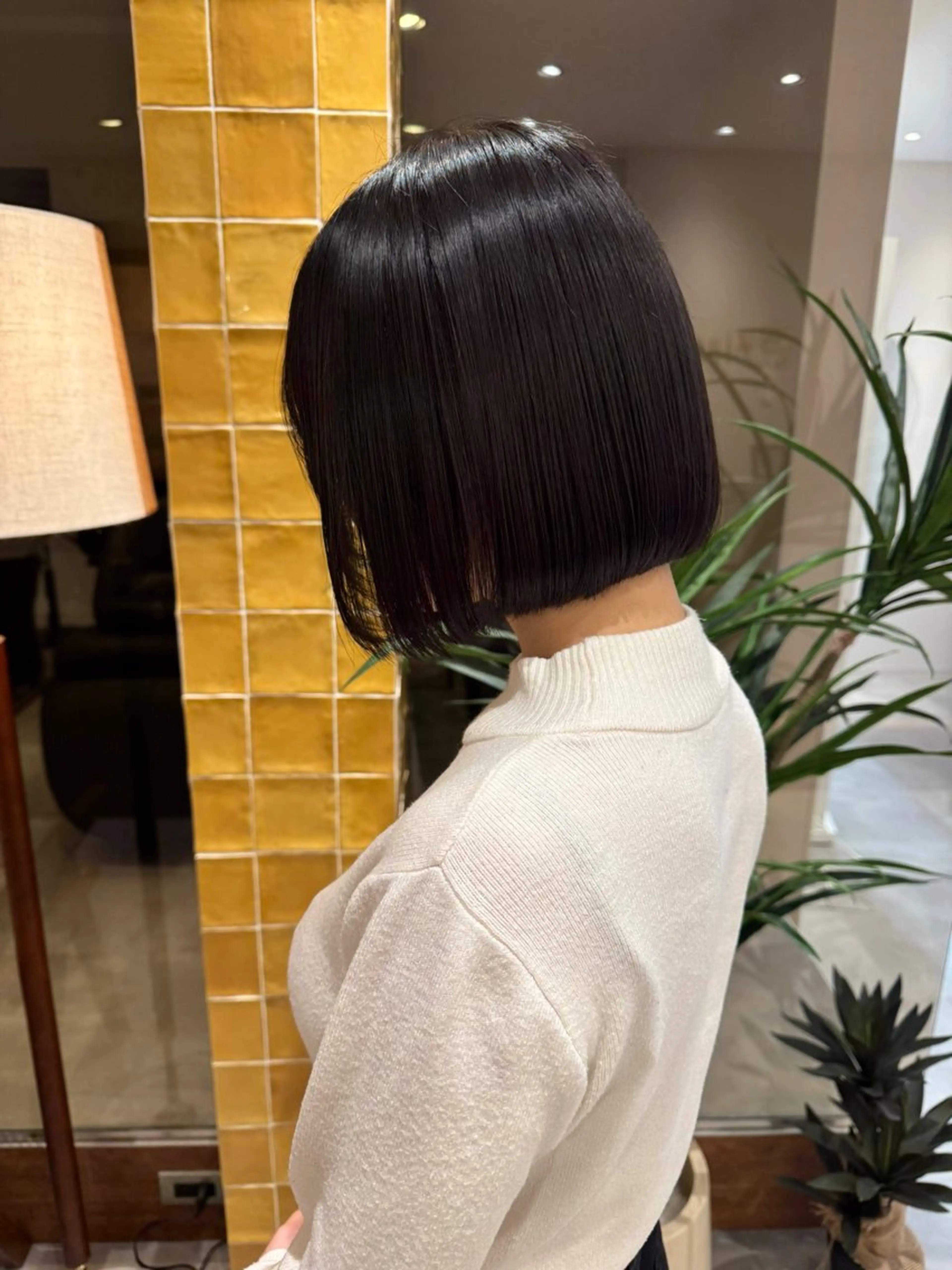 ショート ボブ 透明感のあるモテ艶髪 🫧AYAKAのヘアスタイル