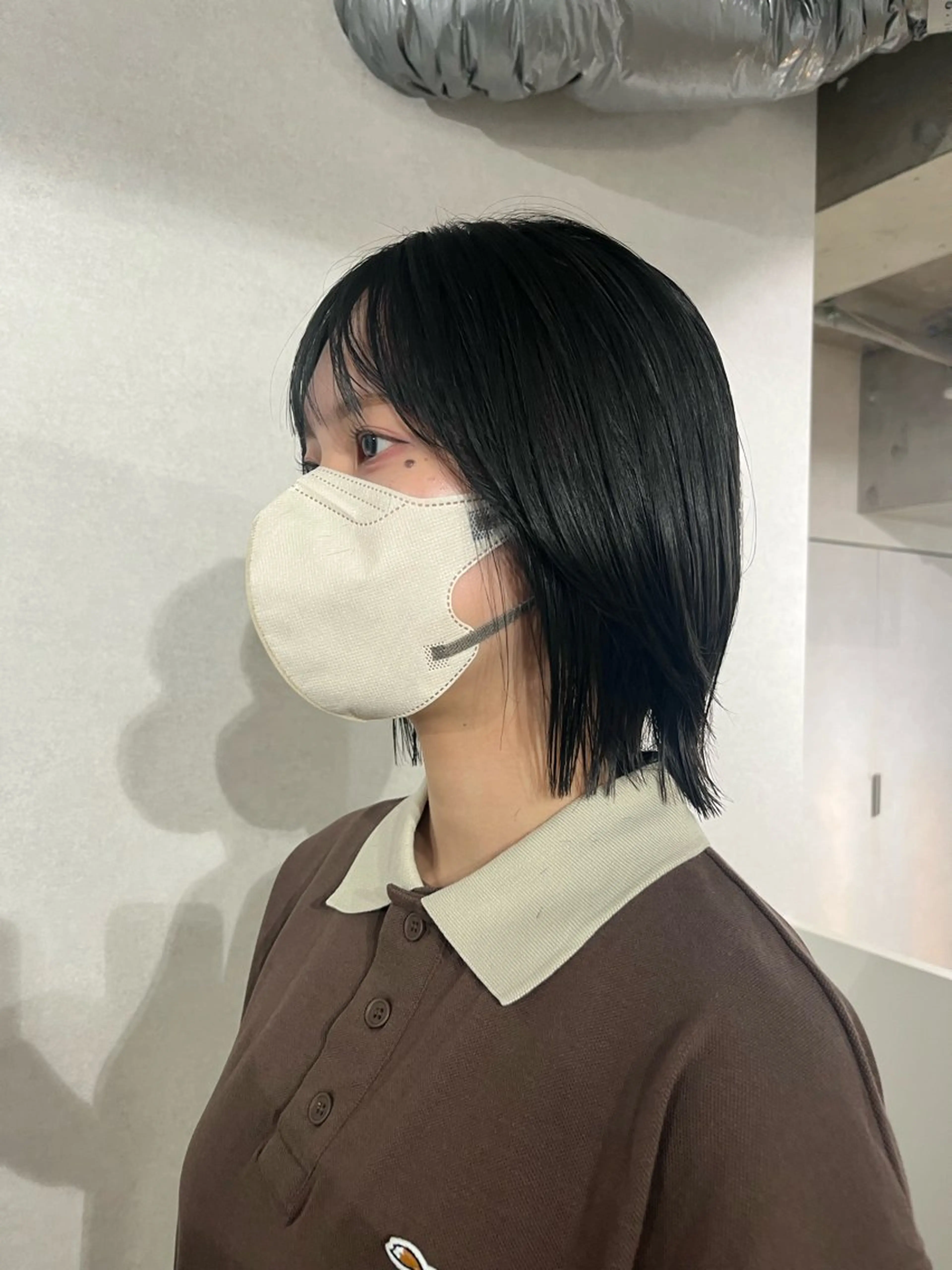 ミディアム カラー ボブレイヤー 黒髪 ブルーカラー ブルーブラック ボブ anon Loemのヘアスタイル