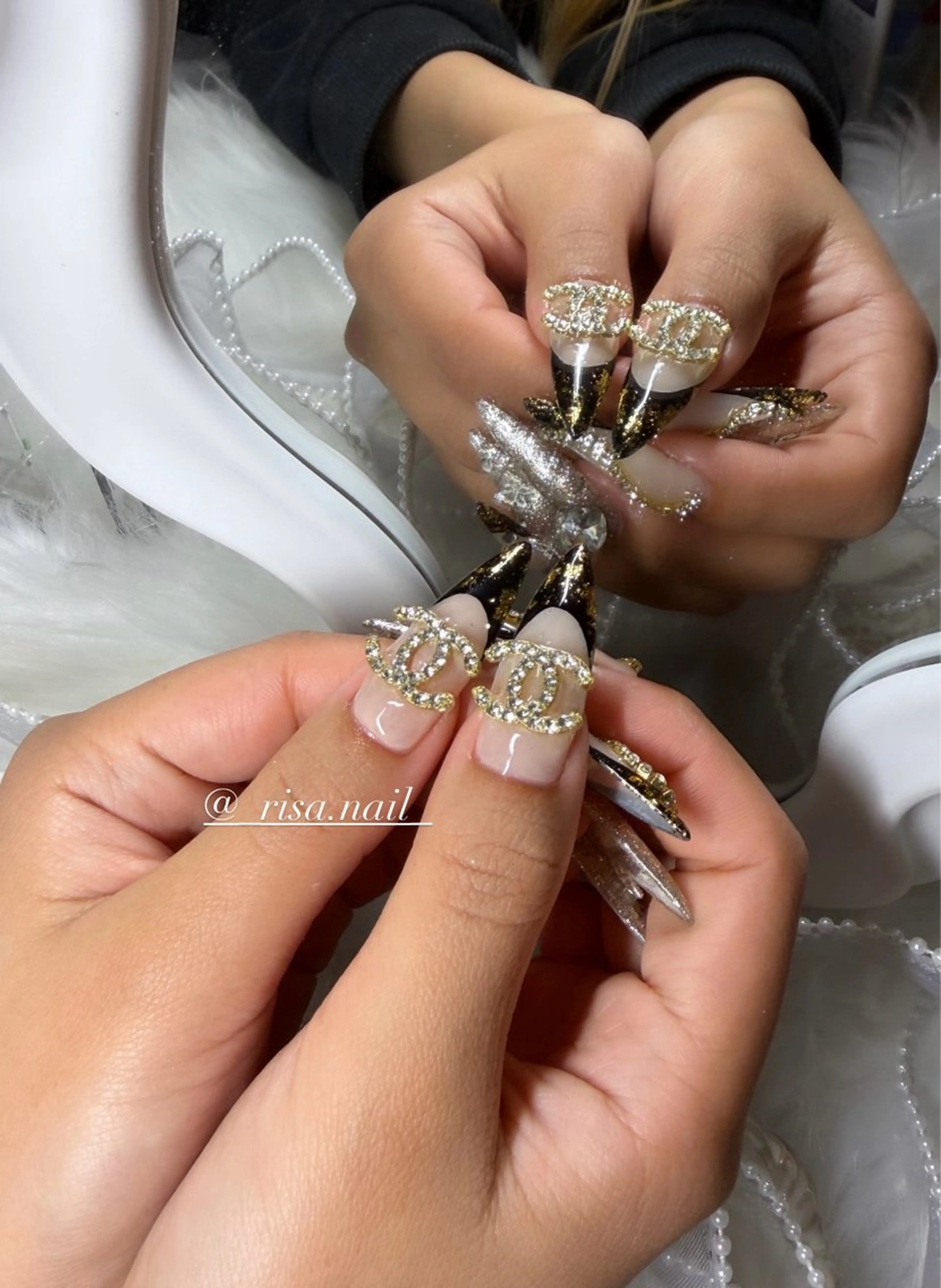 ネイル ハンドネイル 🅁nail🪞✨ risa🎀のネイルデザイン